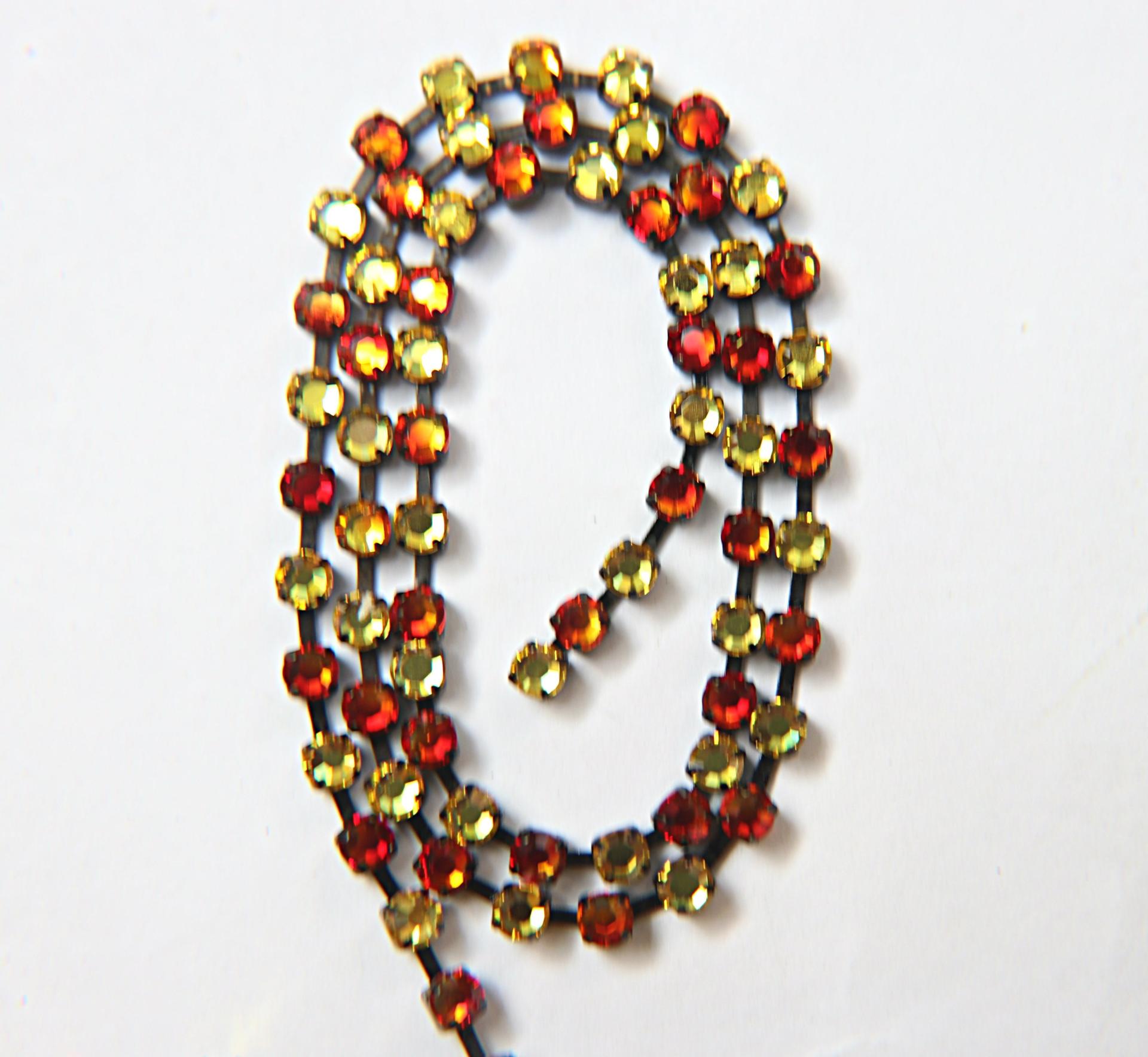16ss Swarovski 2088 Chain in Flat Back Fire Mix (4mm) 0.5/1/2/5 Meters Vintage Black Settings Bridal Supplies, strass chains, embroidery