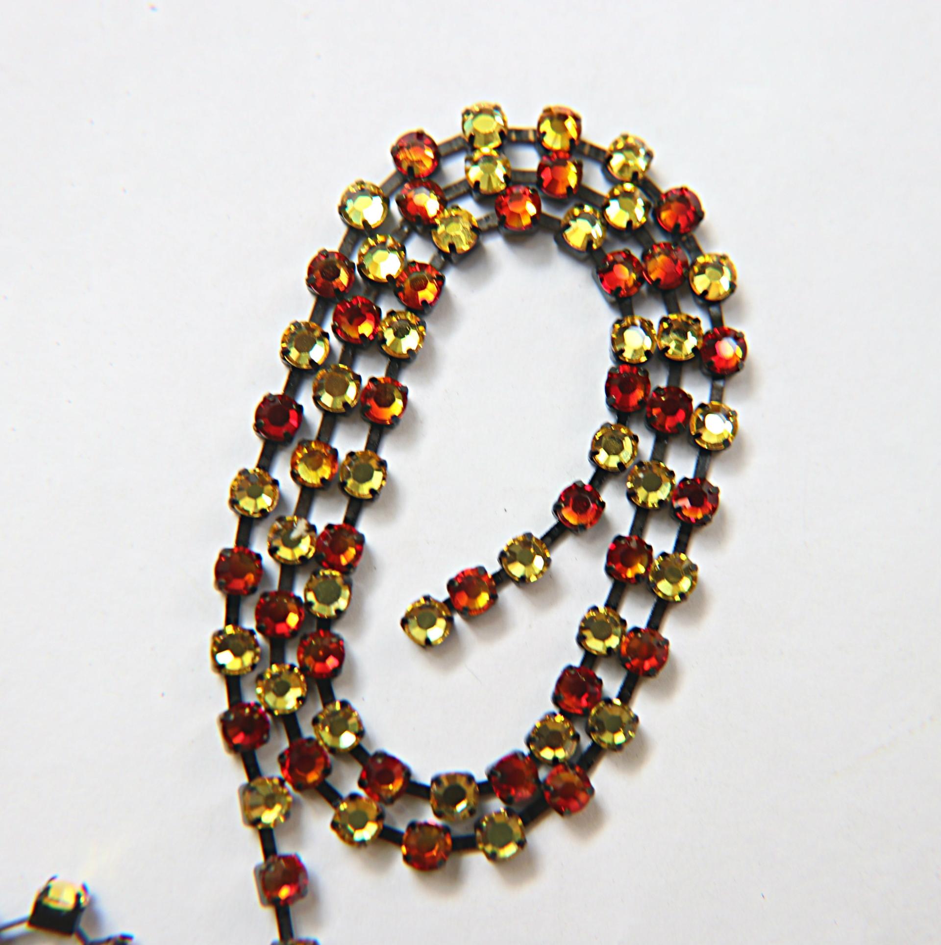 16ss Swarovski 2088 Chain in Flat Back Fire Mix (4mm) 0.5/1/2/5 Meters Vintage Black Settings Bridal Supplies, strass chains, embroidery