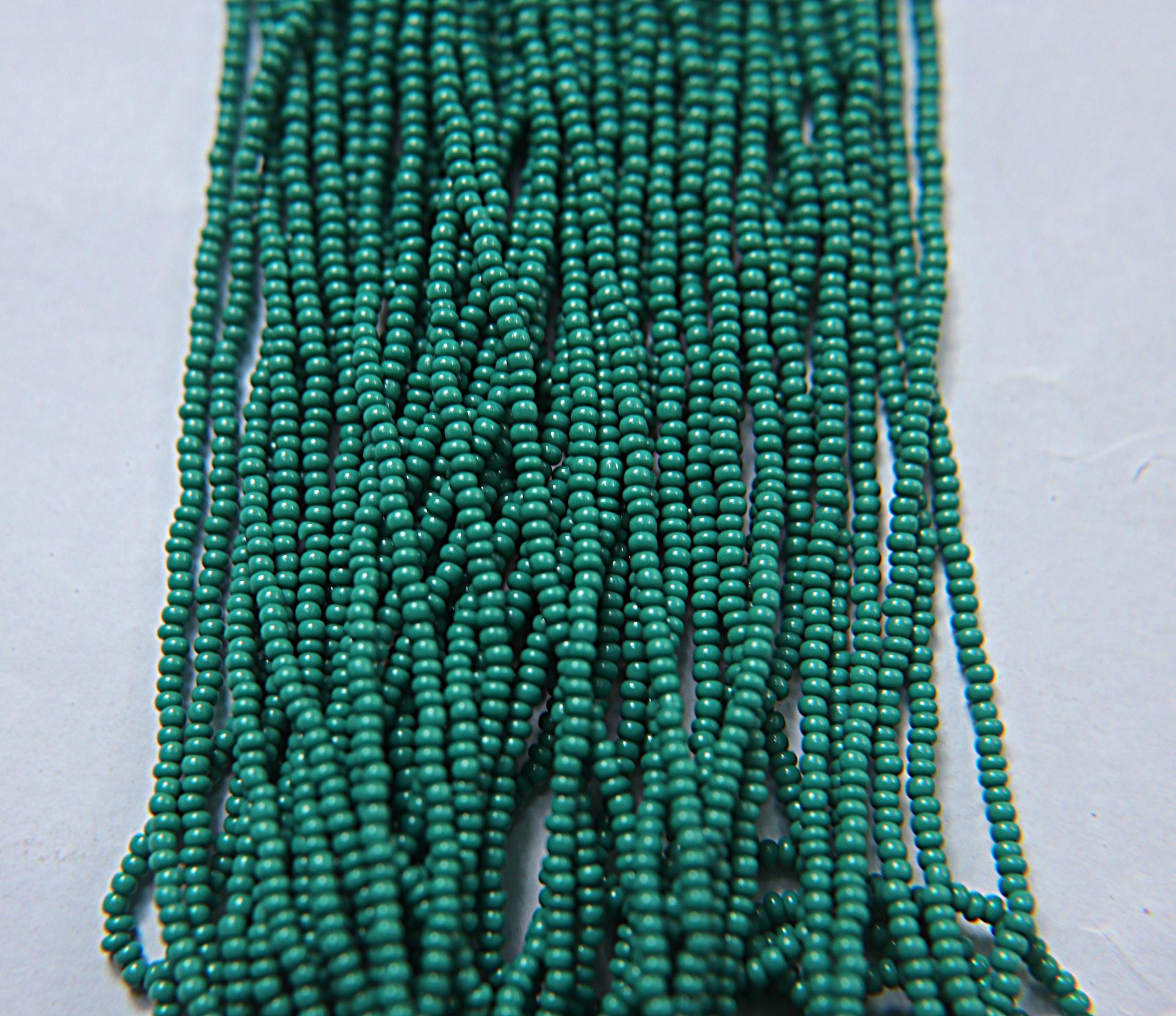 11/0 Czech Seed Bead Forest Green Opaque 1/5/25/50/100 Full hanks Preciosa Ornella loose beads, mix beads, embroidery materials