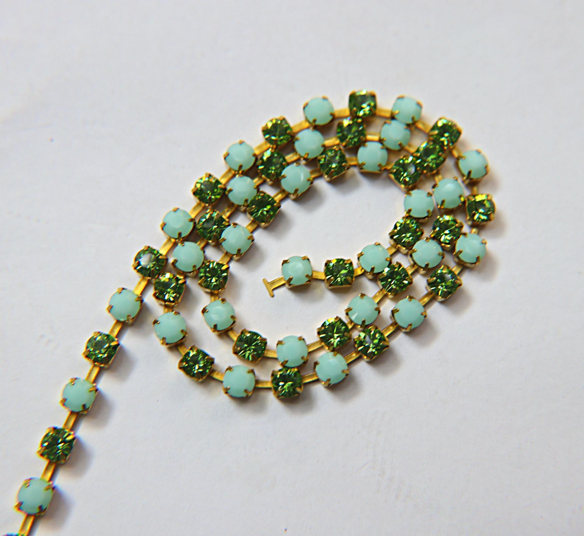 16 SS Rhinestone Chain Swarovski in Mint Alabaster & Peridot 4mm 0.5/1/2/5/15 Meters embroidery materials, craft vintage findings