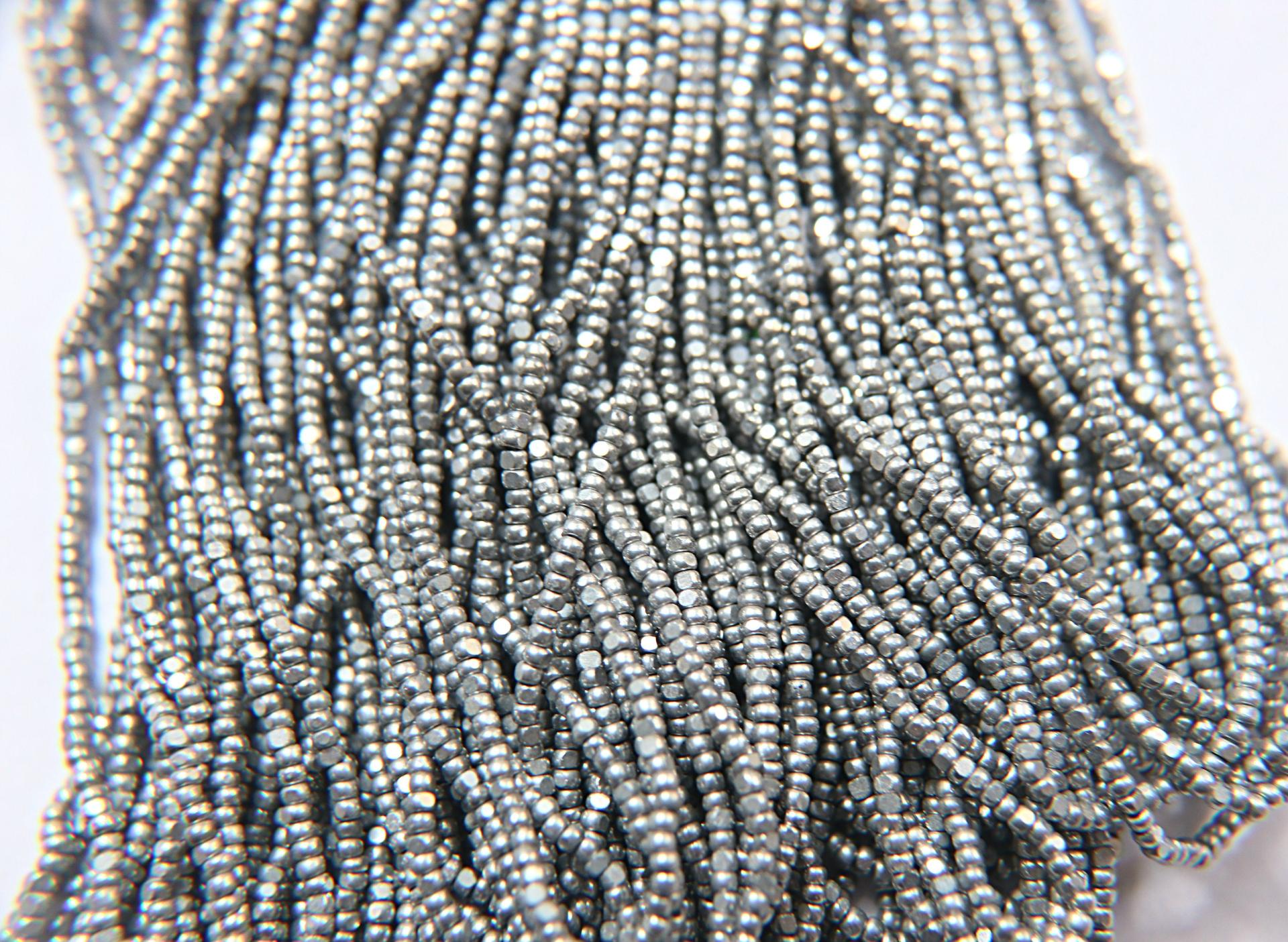 13/0 Hanks Charlotte Cut Beads Metallic Aluminium Silver 1/5/25/50/100 Hanks 1.6mm embroidery materials, bijoux findings, rare beads vintage