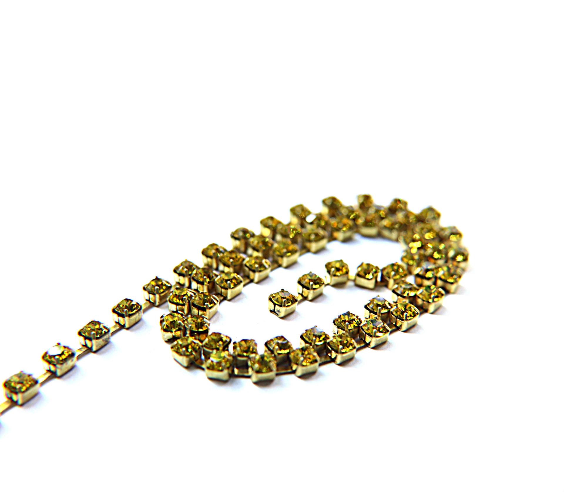 18ss Swarovski Rhinestone Chain in Lime (4.2mm) 0.5/1/2/5 Meters Bridal Supplies, Jewelry, vintage findings, embroidery materials