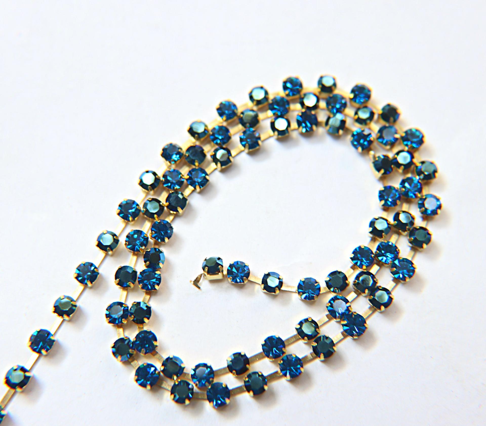 16 SS Rhinestone Chain Swarovski in Capri Blue & Metallic Blue 4mm 0.5/1/2/5/15 Meters vintage findings, strass chains, premium materials