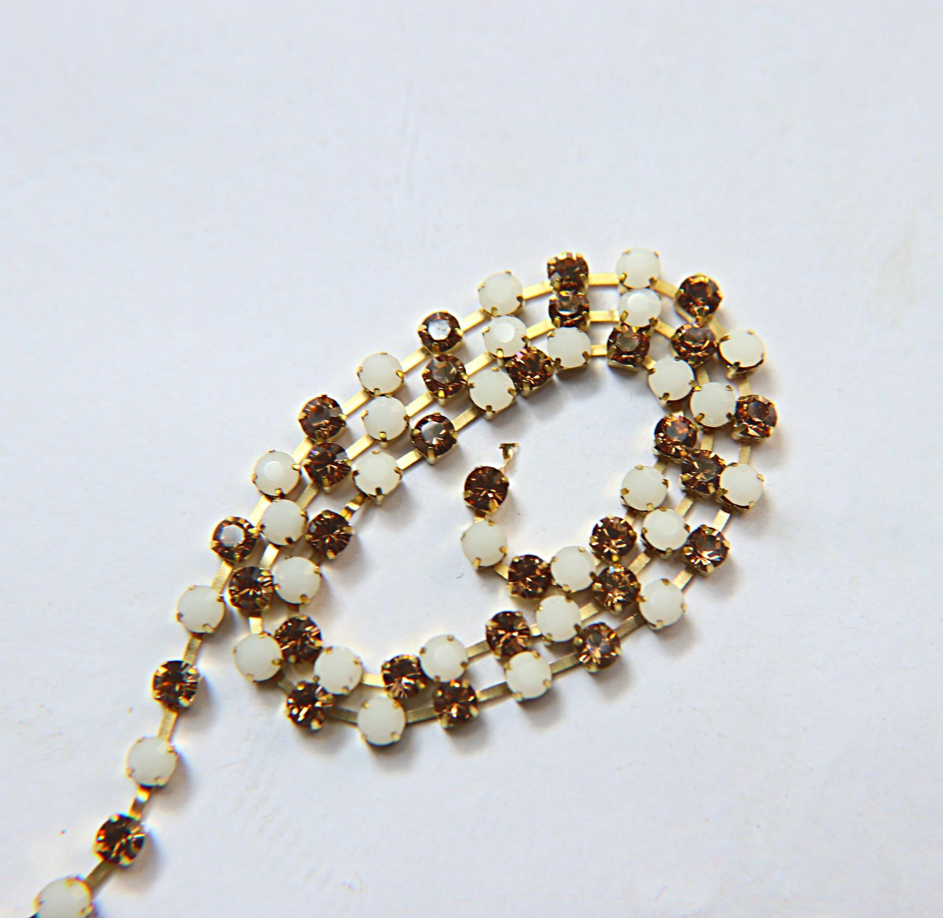16 SS Rhinestone Chain Swarovski in White Alabaster & Light Smoked Topaz 4mm 0.5/1/2/5/15 Meters vintage findings, strass chains