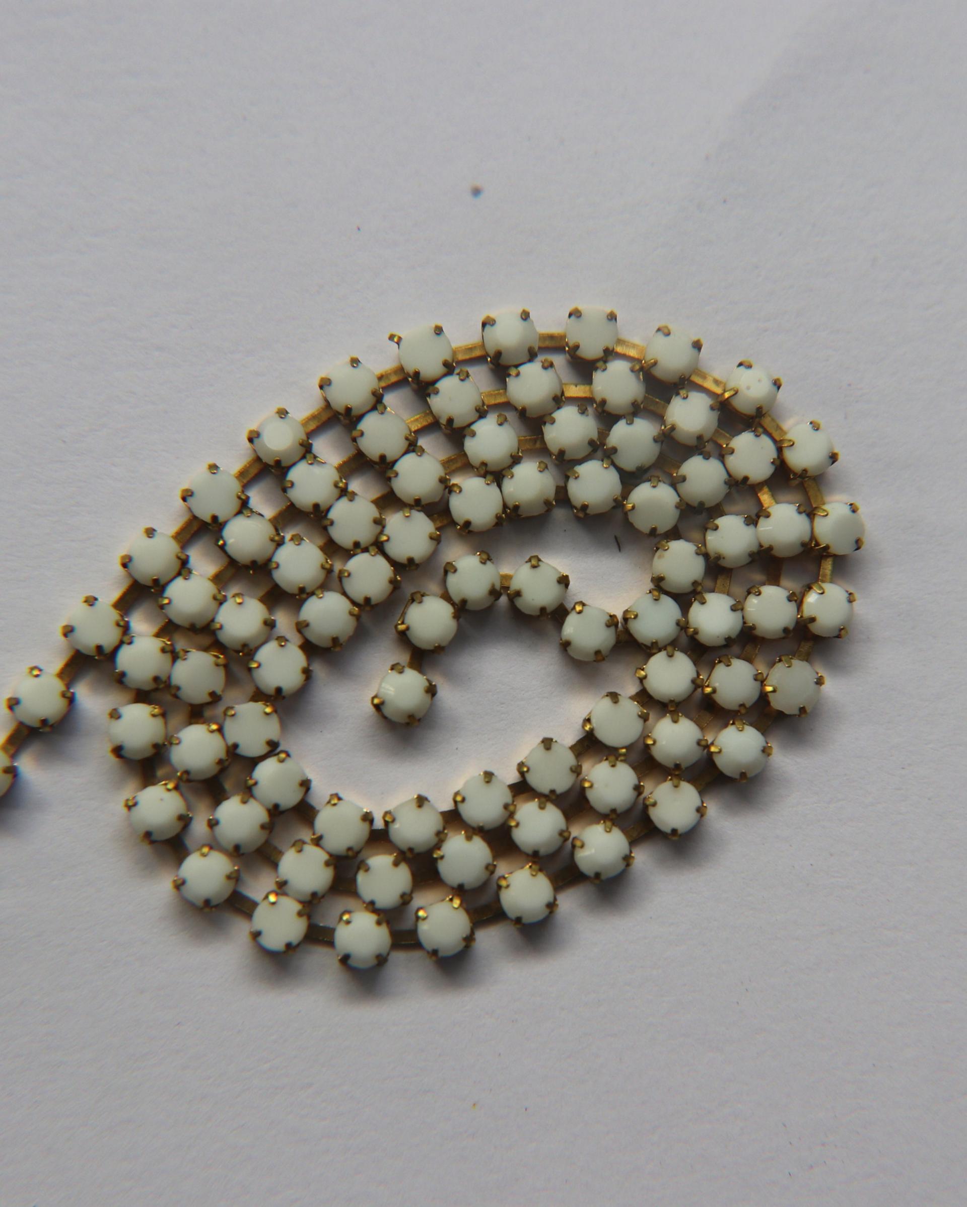 16 SS Rhinestone Chain Vintage Glass Pressed Chatons Chalk White Opaque (4mm) 1/2/5/15 Meters embroidery materials, craft vintage findings