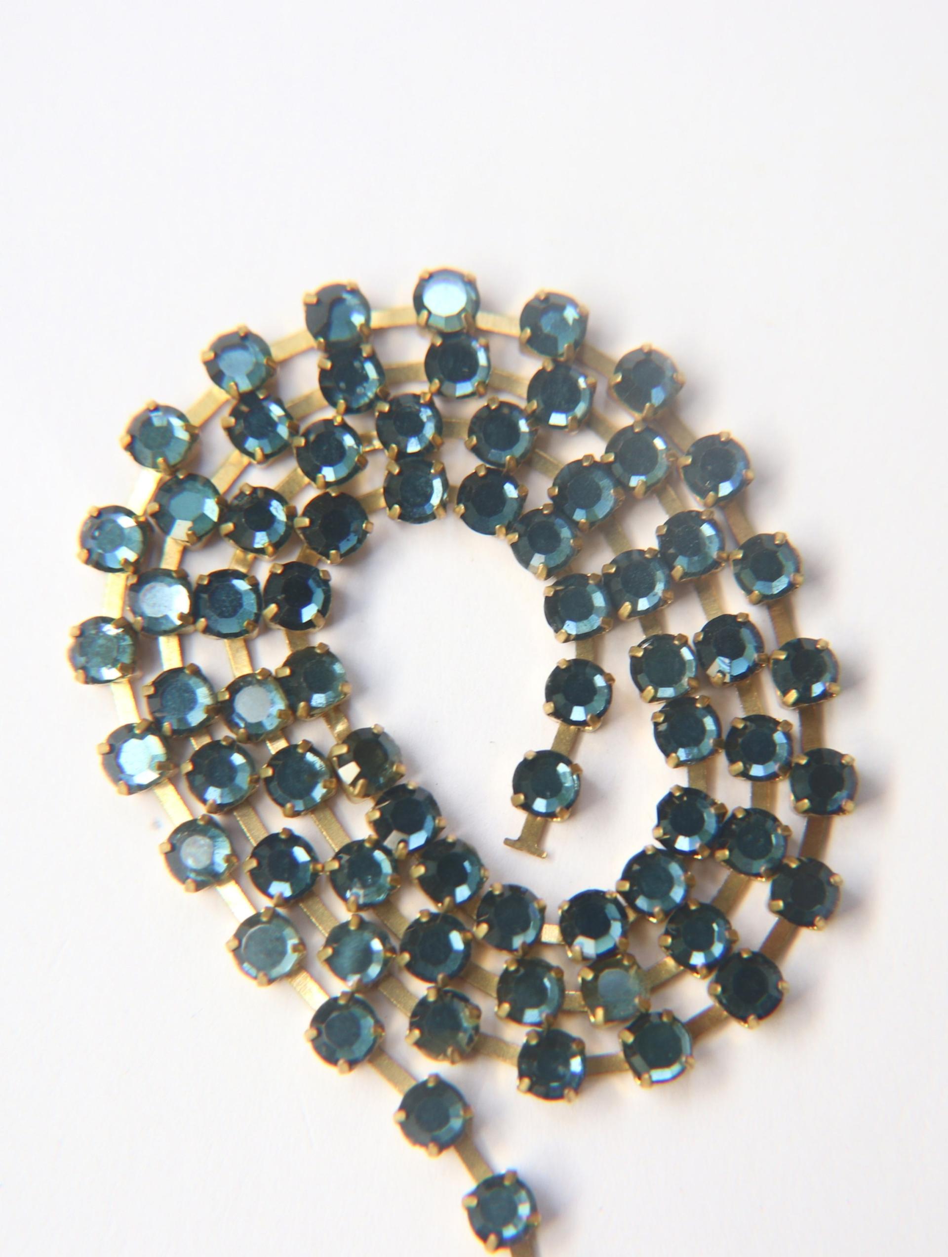 16ss Swarovski 2088 Chain in Flat Back Montana (4mm) 0.5/1/2/5 Meters Brass Settings Bridal Supplies, strass chains premium material
