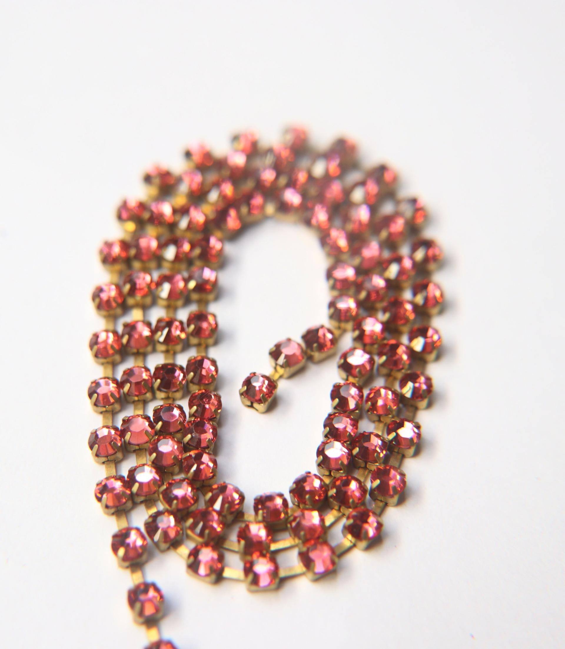 16ss Swarovski 2088 Chain in Flat Back Padparadscha (4mm) 0.5/1/2/5 Meters Brass Settings Bridal Supplies, strass chains premium material
