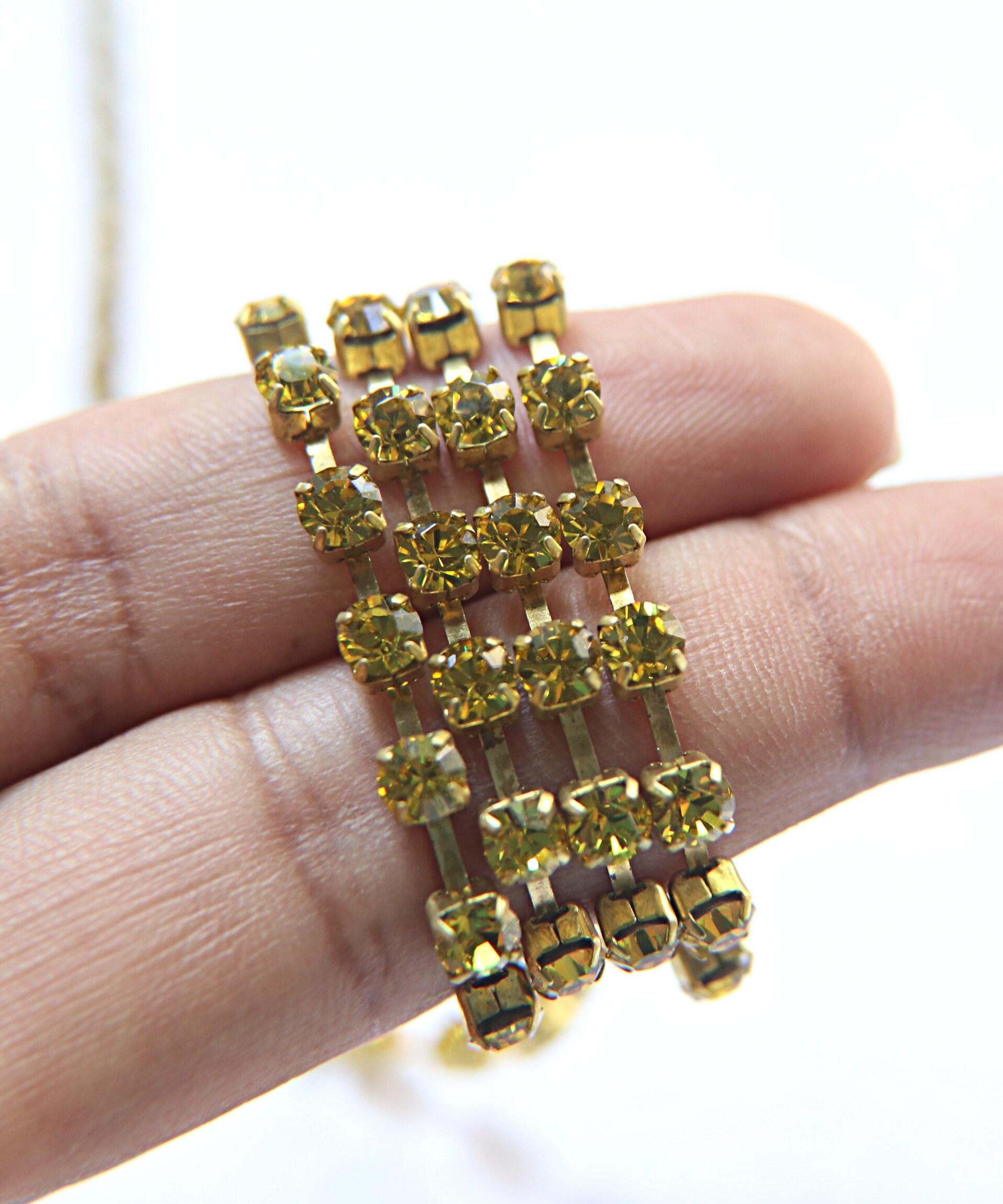 18ss Swarovski Rhinestone Chain in Lime (4.2mm) 0.5/1/2/5 Meters Bridal Supplies, Jewelry, vintage findings, embroidery materials