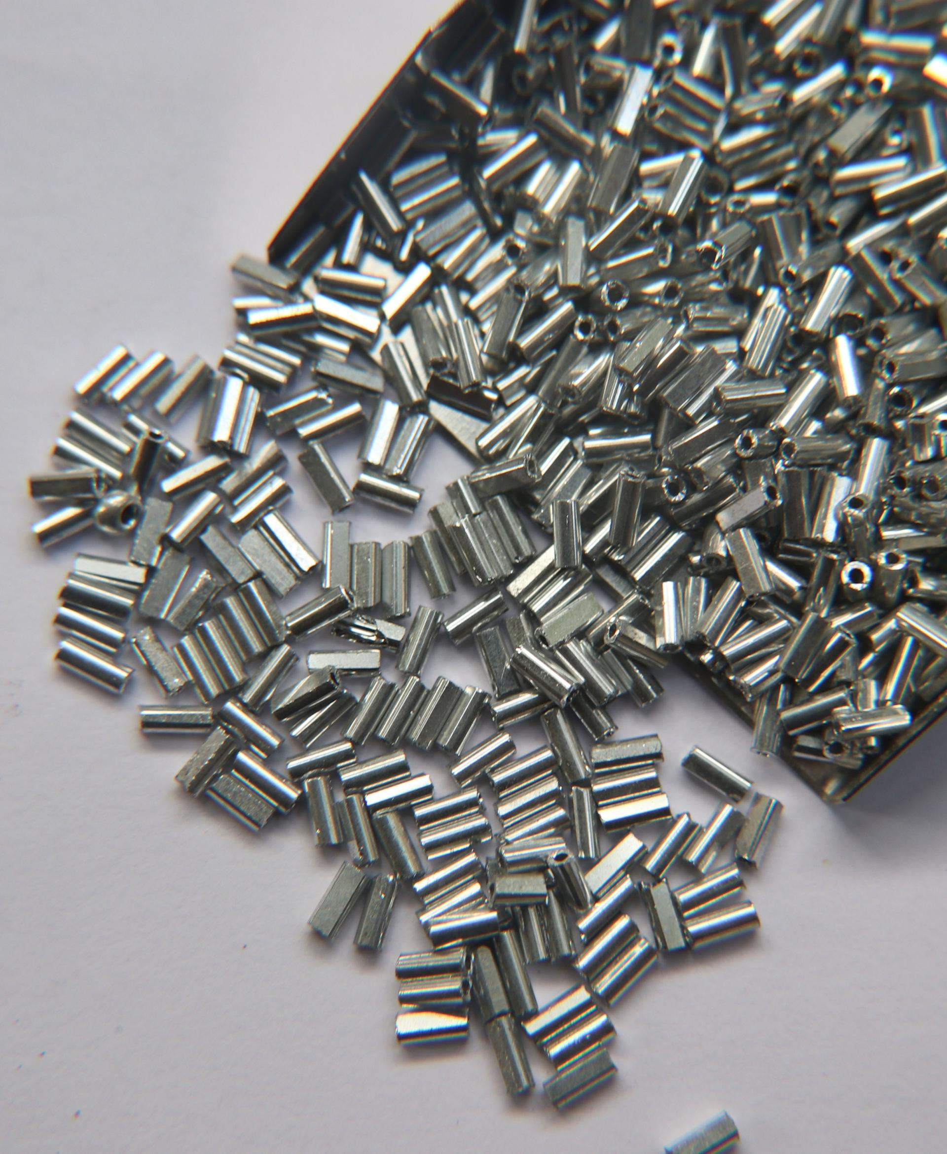 True Cuts Size 2 (2x4mm) Bugle Beads 5/10/20/50/250/500 Grams Metallic Aluminum Silver Preciosa Ornella loose tube beads embroidery material