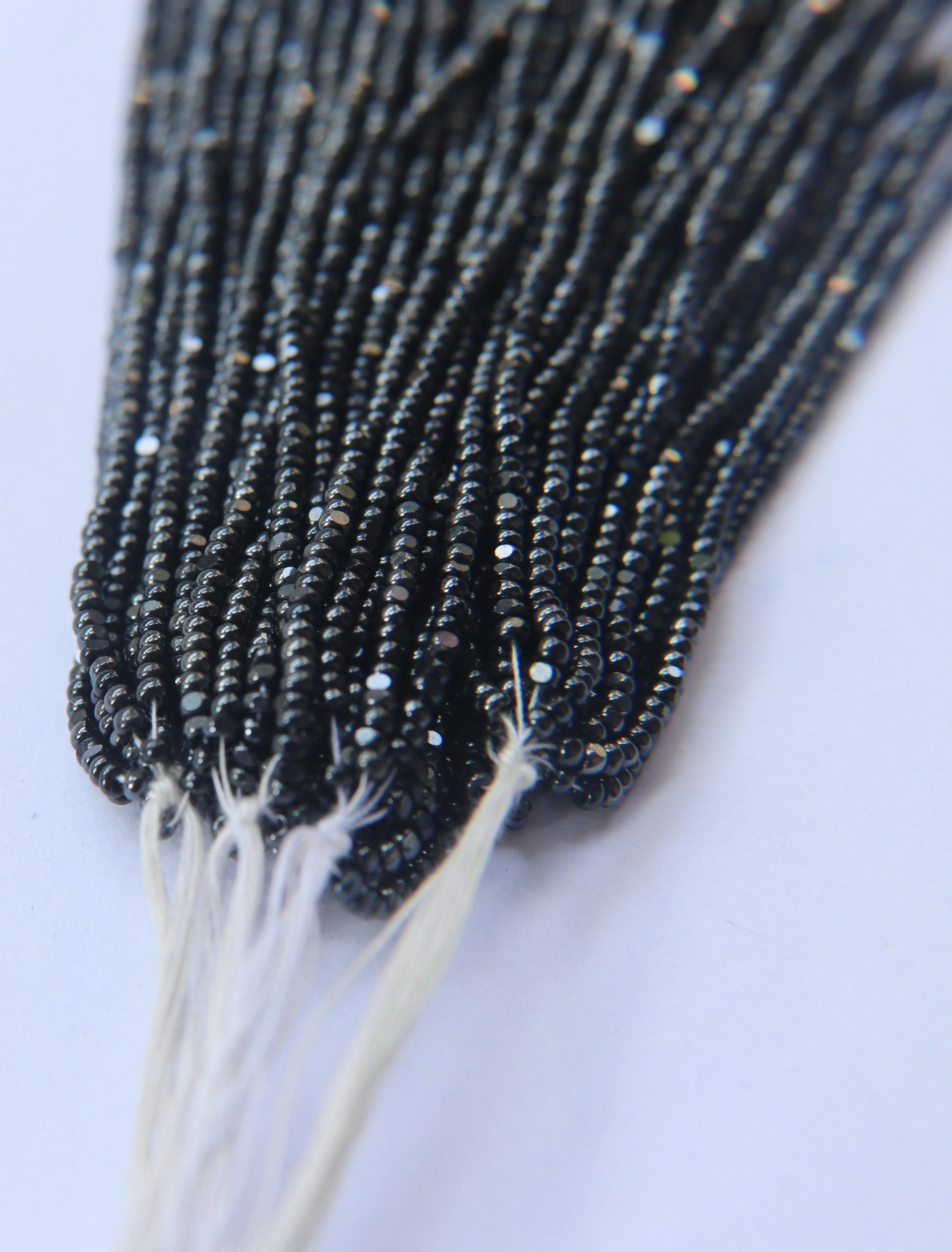 11/0 Hanks Charlotte Cut Beads Jet Hematite Metallic 1/5/25/50/100 Hanks 2.0mm glass beads, jewelry supply, findings, craft supply, vintage