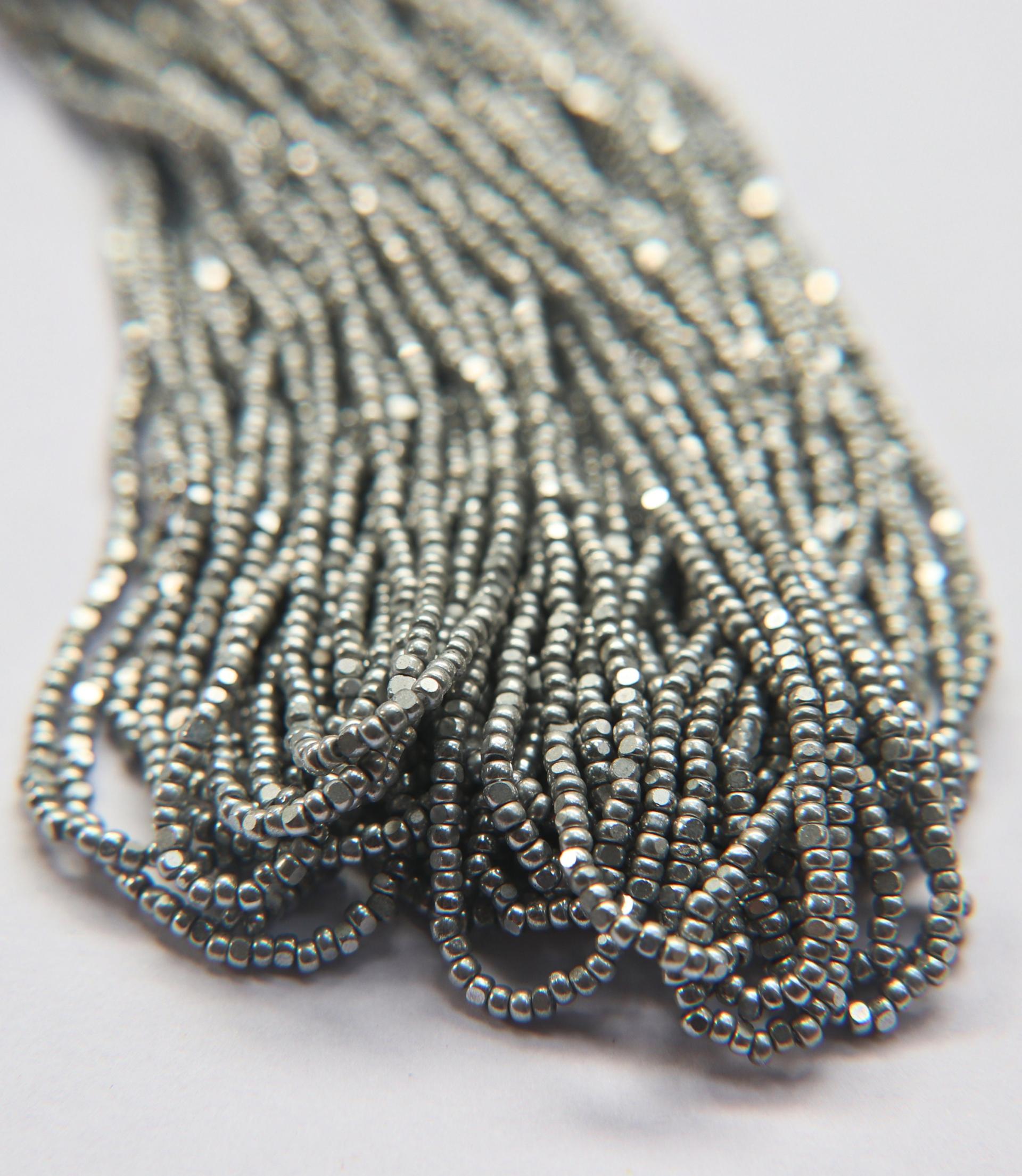 13/0 Hanks Charlotte Cut Beads Metallic Aluminium Silver 1/5/25/50/100 Hanks 1.6mm embroidery materials, bijoux findings, rare beads vintage