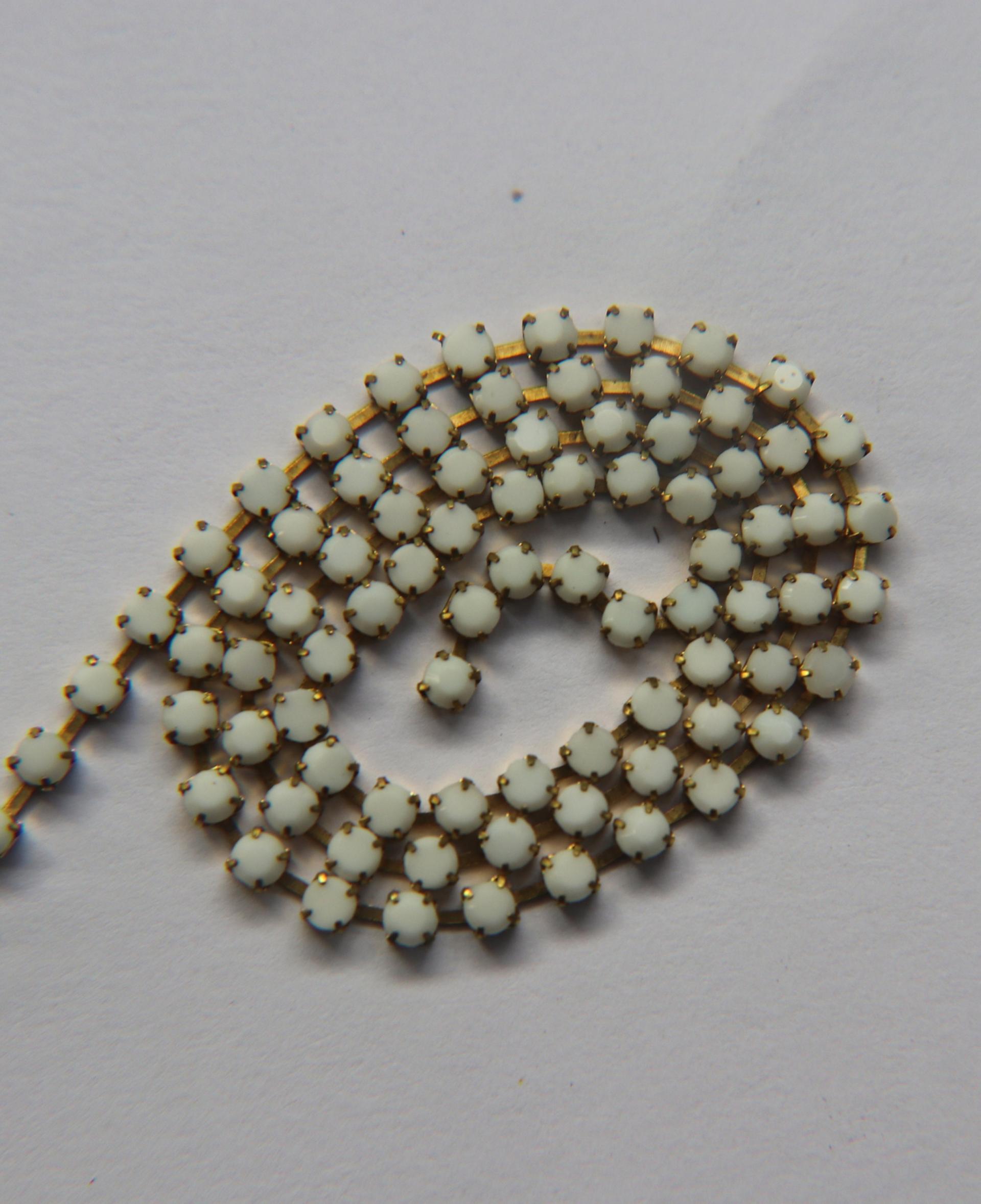 16 SS Rhinestone Chain Vintage Glass Pressed Chatons Chalk White Opaque (4mm) 1/2/5/15 Meters embroidery materials, craft vintage findings