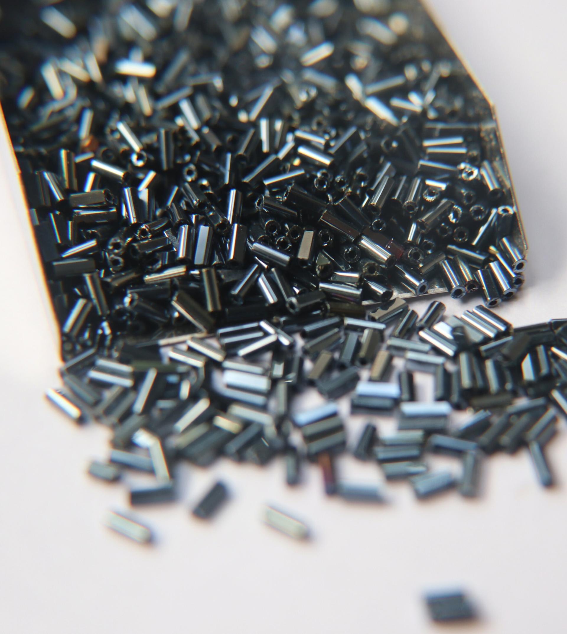 True Cuts Size 2 (2x4mm) Bugle Beads 5/10/20/50/250/500 Grams Metallic Blue Preciosa Ornella loose tube beads, embroidery materials, craft