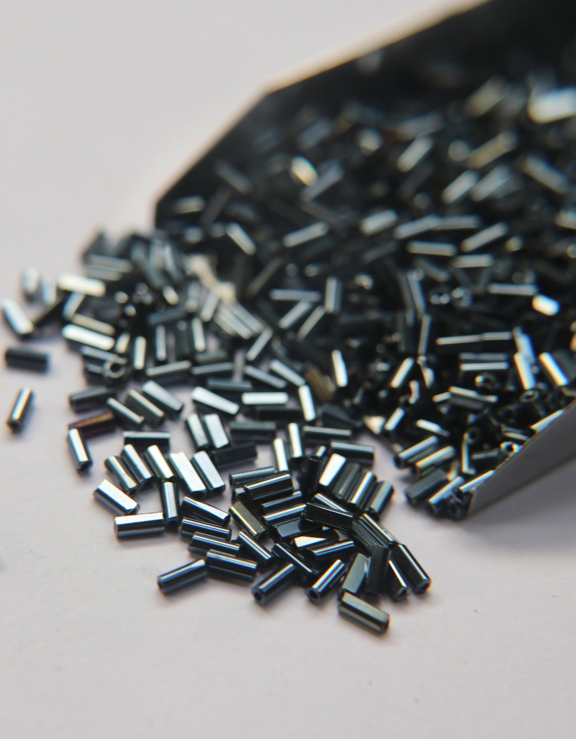 True Cuts Size 2 (2x4mm) Bugle Beads 5/10/20/50/250/500 Grams Metallic Blue Preciosa Ornella loose tube beads, embroidery materials, craft