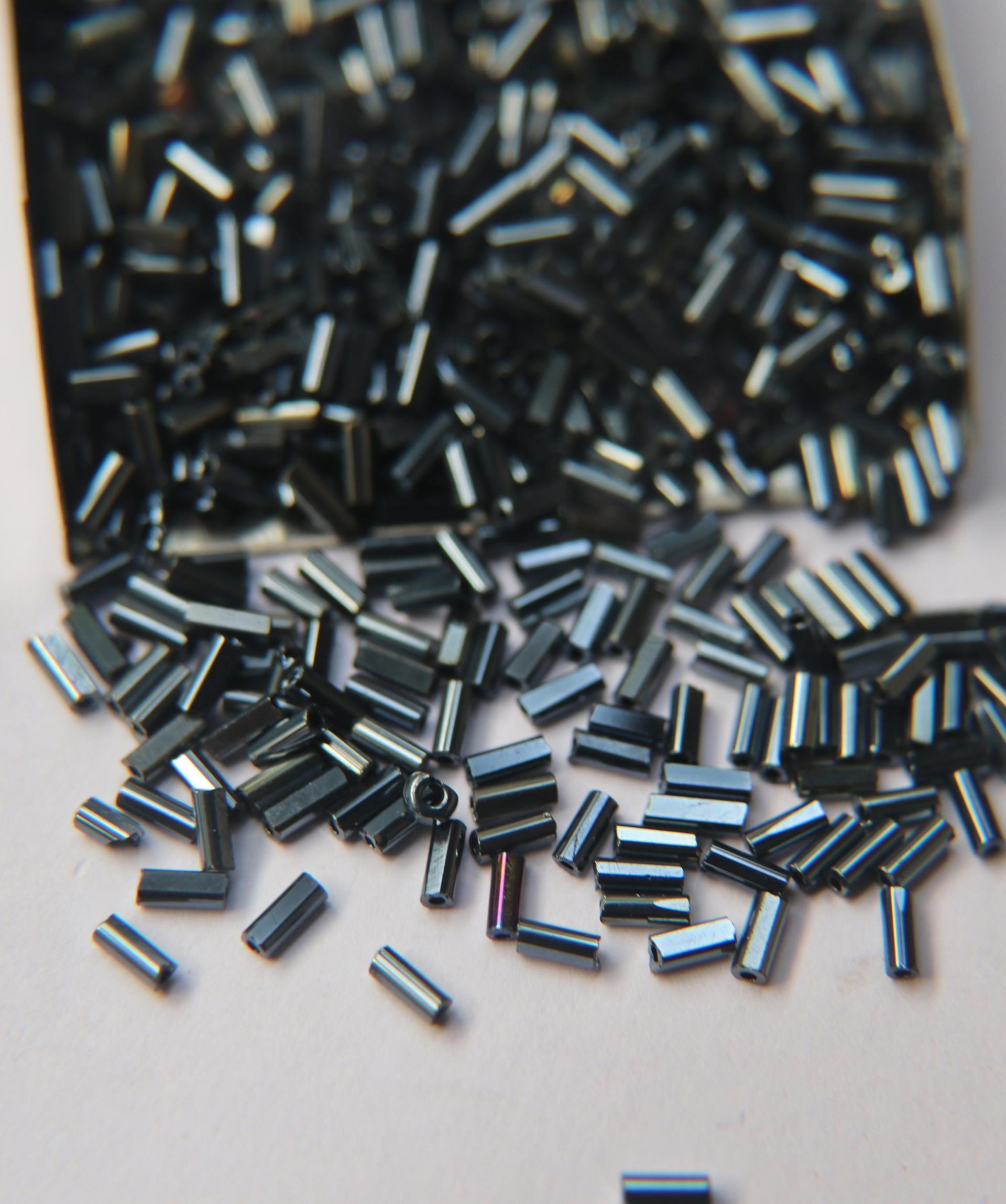 True Cuts Size 2 (2x4mm) Bugle Beads 5/10/20/50/250/500 Grams Metallic Blue Preciosa Ornella loose tube beads, embroidery materials, craft