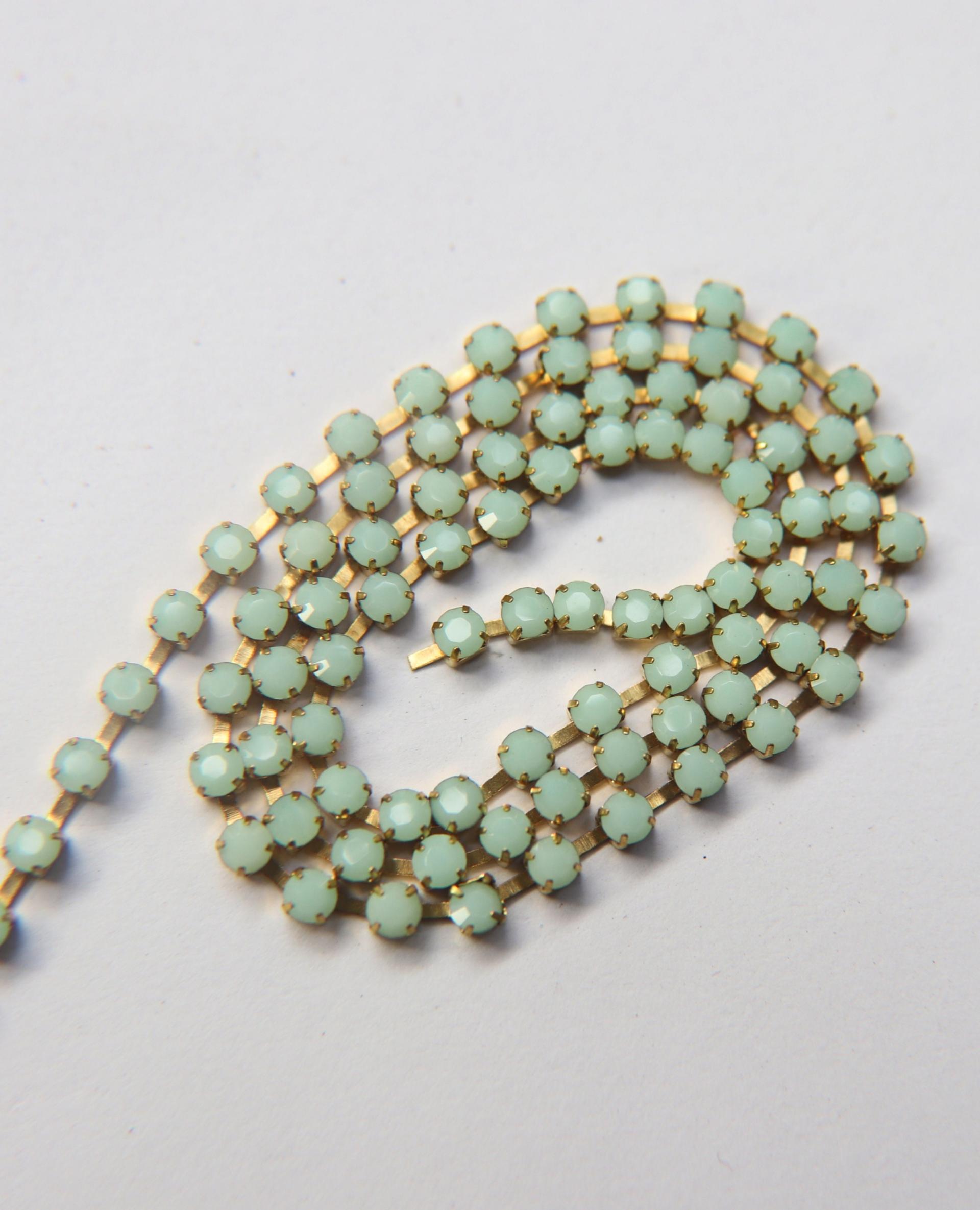 12 SS Swarovski Cup Chain in Mint Alabaster 3mm Made in Austria 0.5/1/2/5 Meters strass chains, embroidery materials, craft supplies