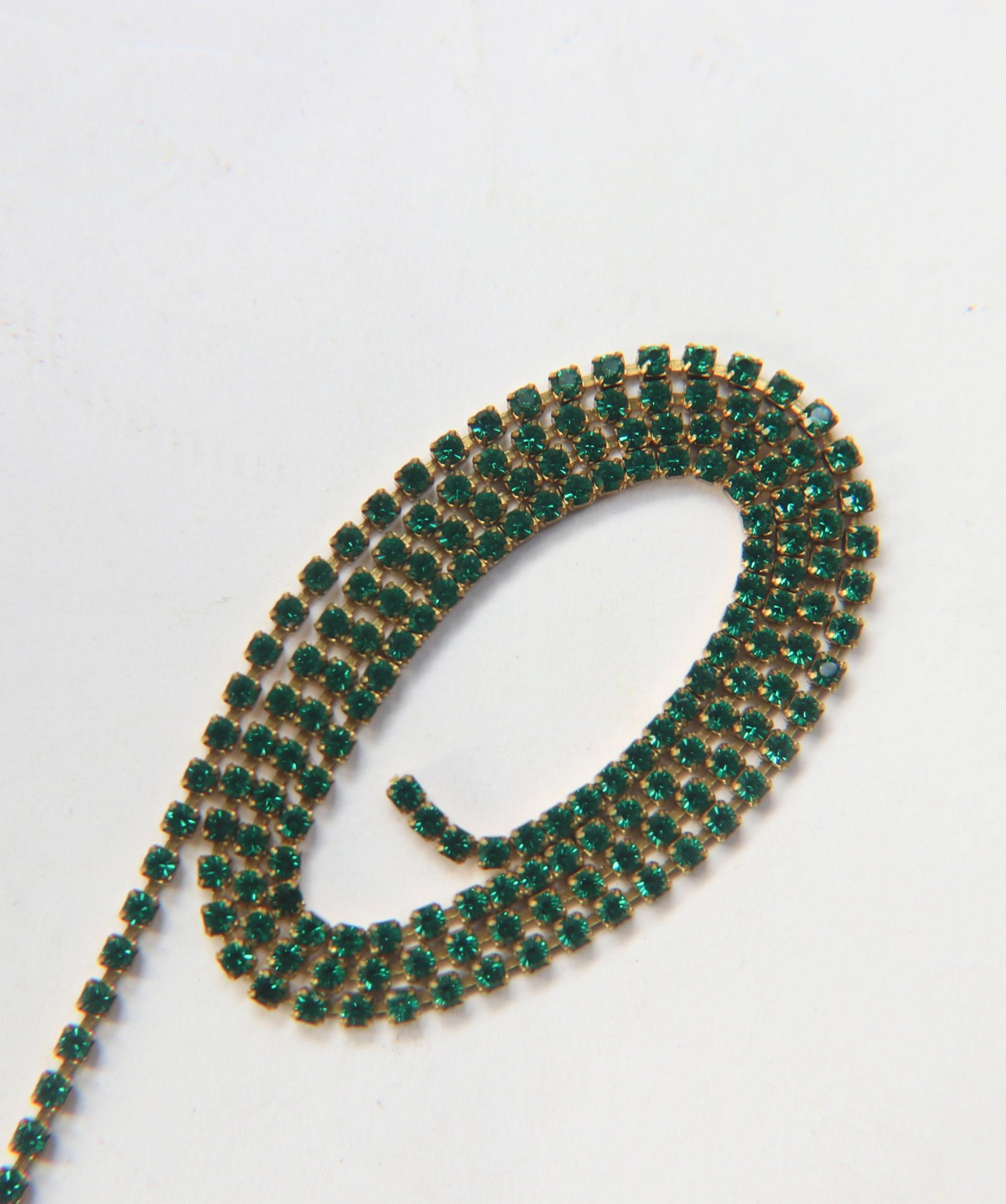 14pp Swarovski Vintage Chain in Emerald (2mm) 0.5/1/2/5/15 Meters Brass Settings