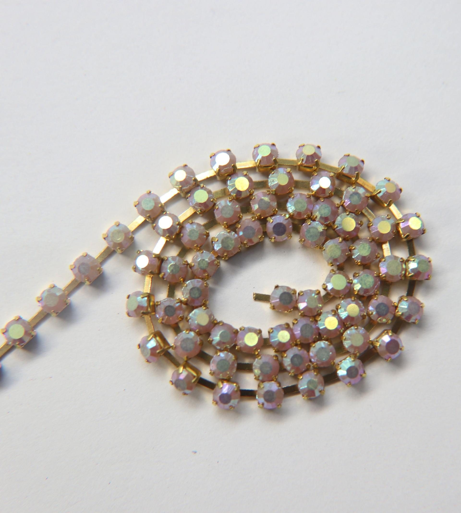 16 SS Rhinestone Chain Vintage Opaque Lavender AB (4mm) 1/2/5/15 Meters vintage findings, jewelry making, craft supplies embroidery material