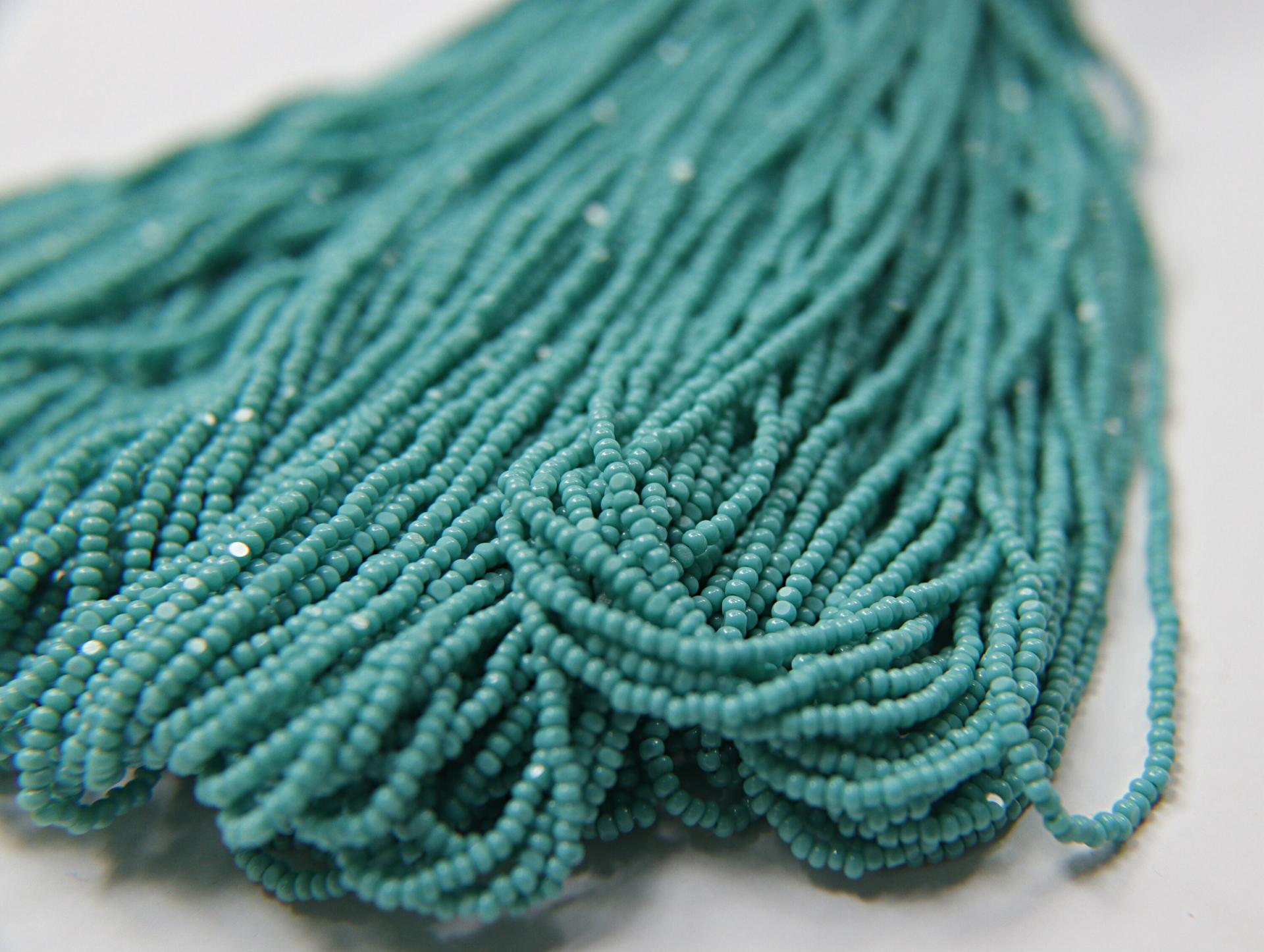 11/0 Charlotte Cut Beads Opaque Aqua Green 10/20/50/250/500 Grams (10 Grams 1300 Pieces) embroidery materials, jewelry making, vintage beads
