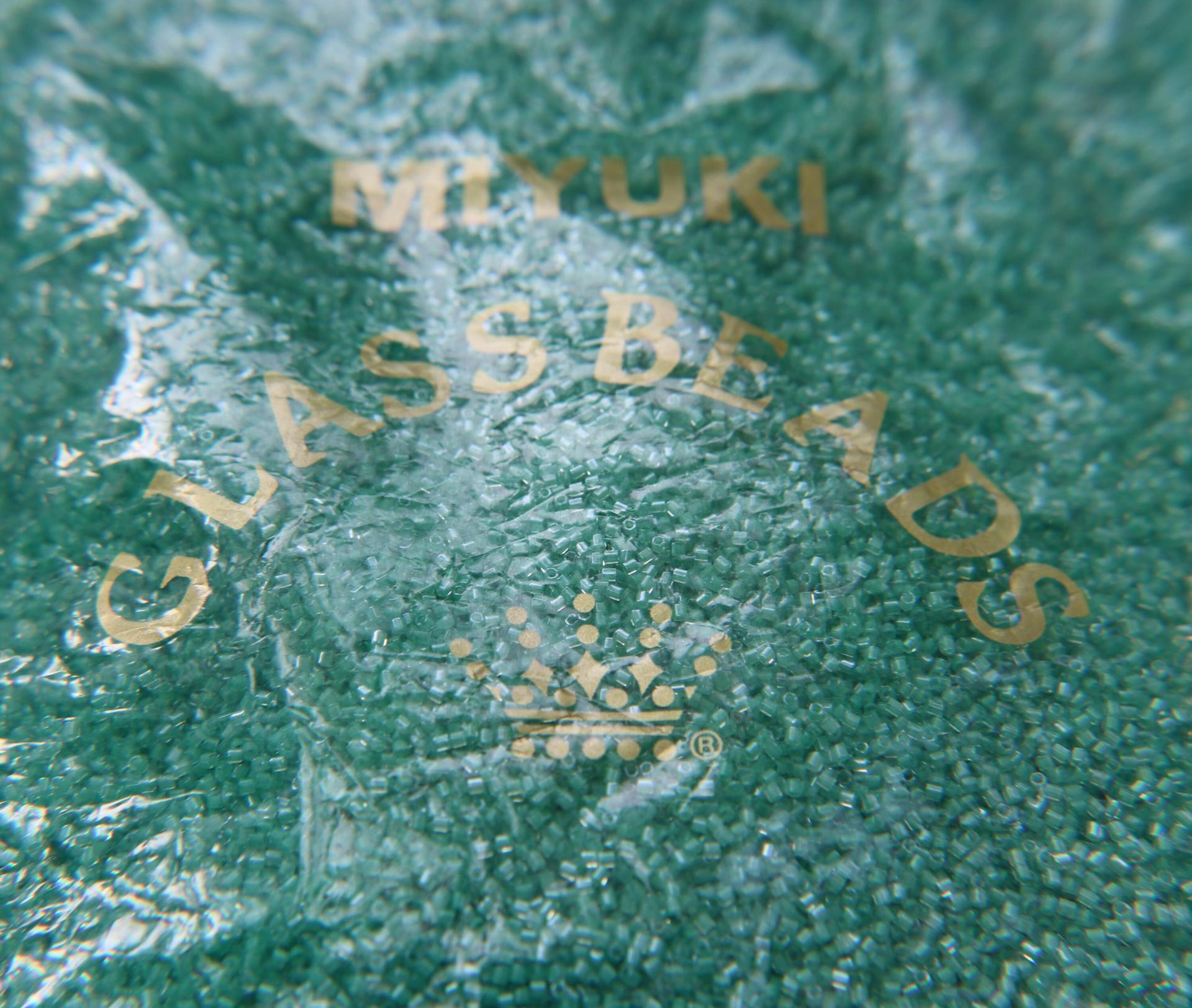 15/0 MIYUKI Hex Dark Mint Green Lined CRYSTAL Japanese Beads 10/20/50/100 Grams embroidery materials Jewelry making beads, vintage beads