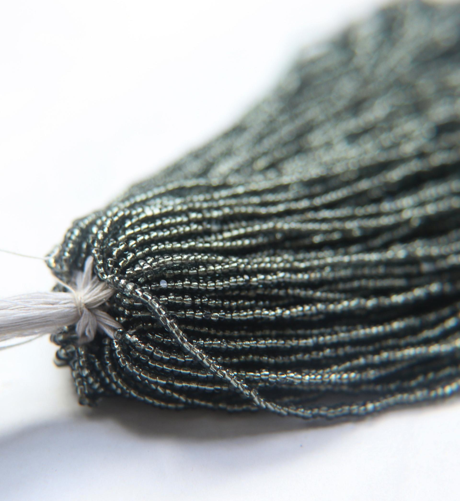 11/0 Hanks Charlotte Cut Beads Silver Lined Black Diamond 1/5/25/50/100 Hanks 2.0mm glass beads, jewelry supply, findings, craft supply