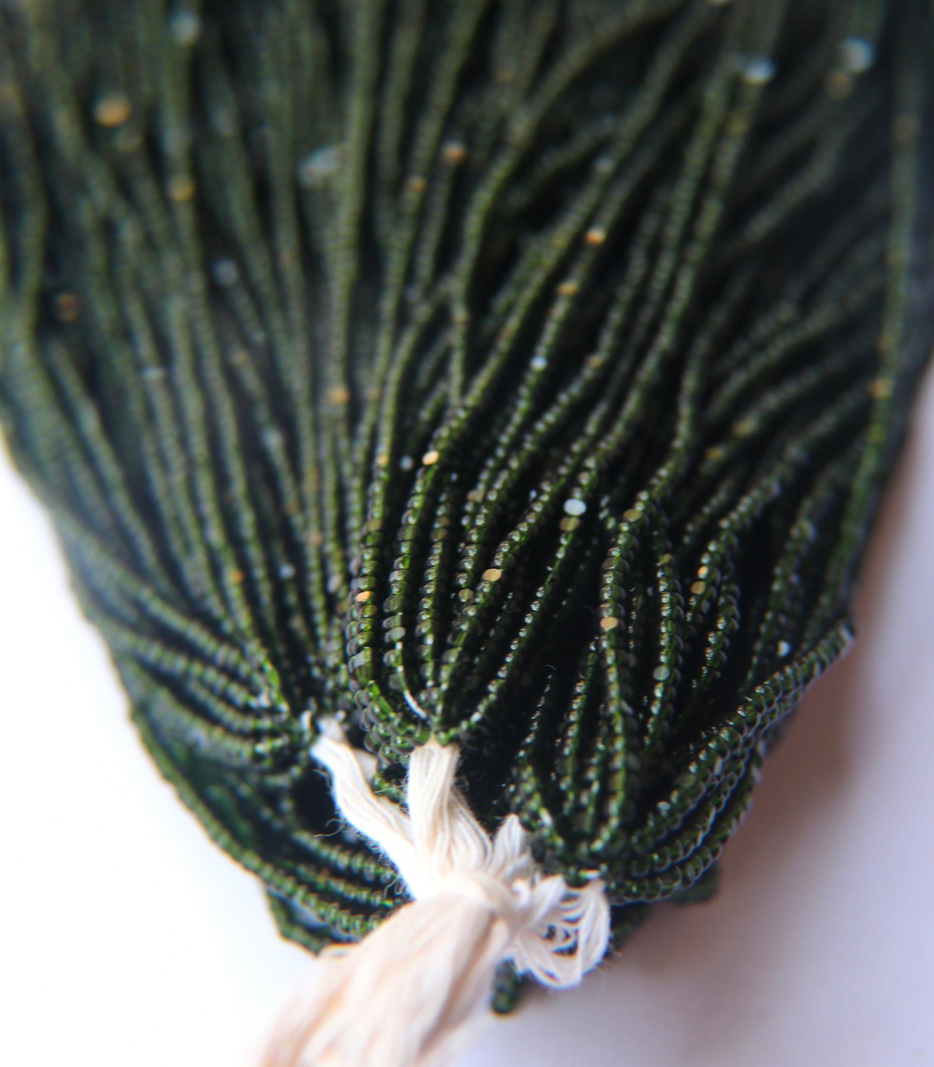 11/0 Hanks Charlotte Cut Beads 50290 Transparent dark Olivine 1/5/25/50/100 Hanks 2.0mm glass beads, jewelry supply, findings, craft supply
