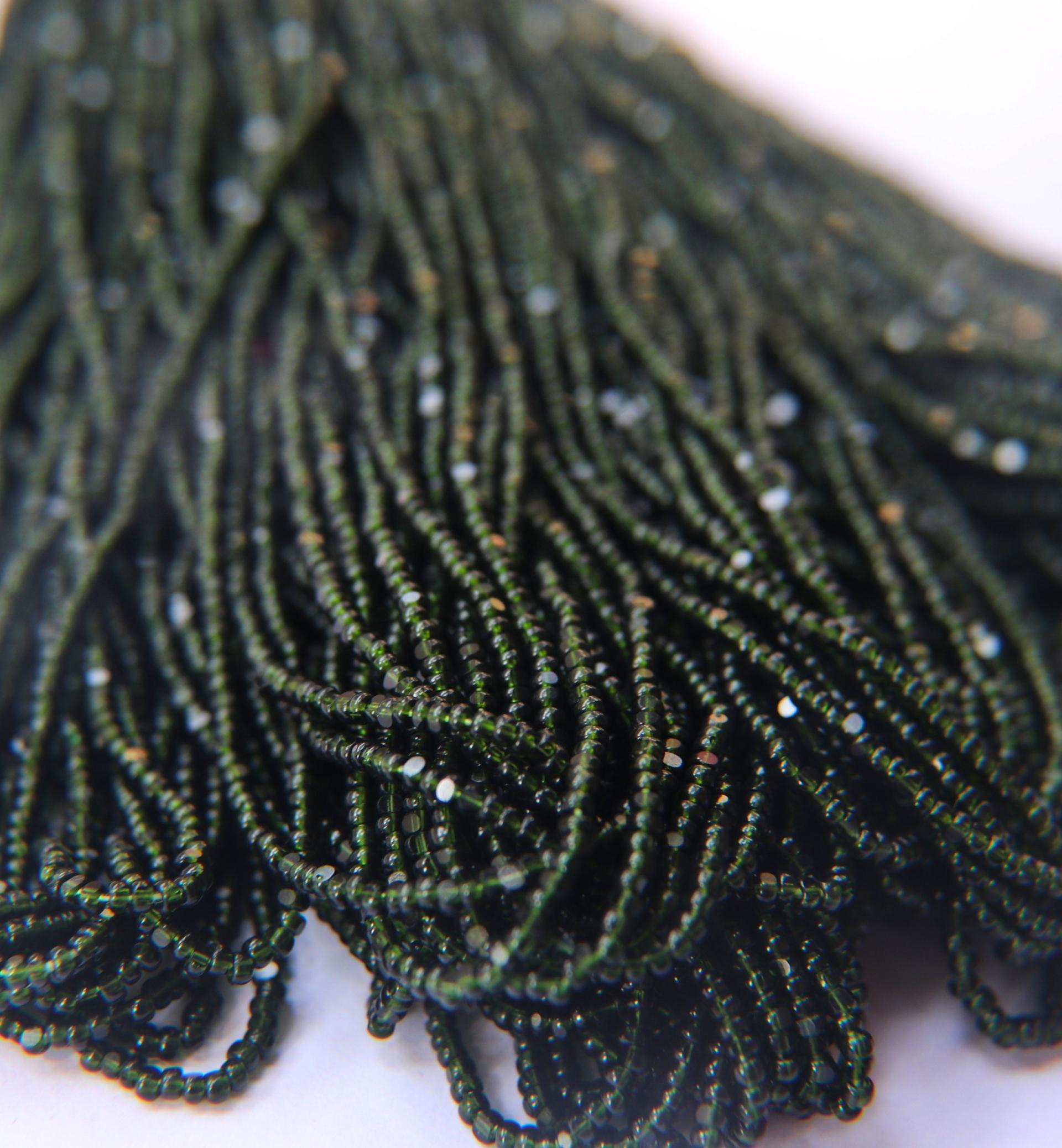 11/0 Hanks Charlotte Cut Beads 50290 Transparent dark Olivine 1/5/25/50/100 Hanks 2.0mm glass beads, jewelry supply, findings, craft supply