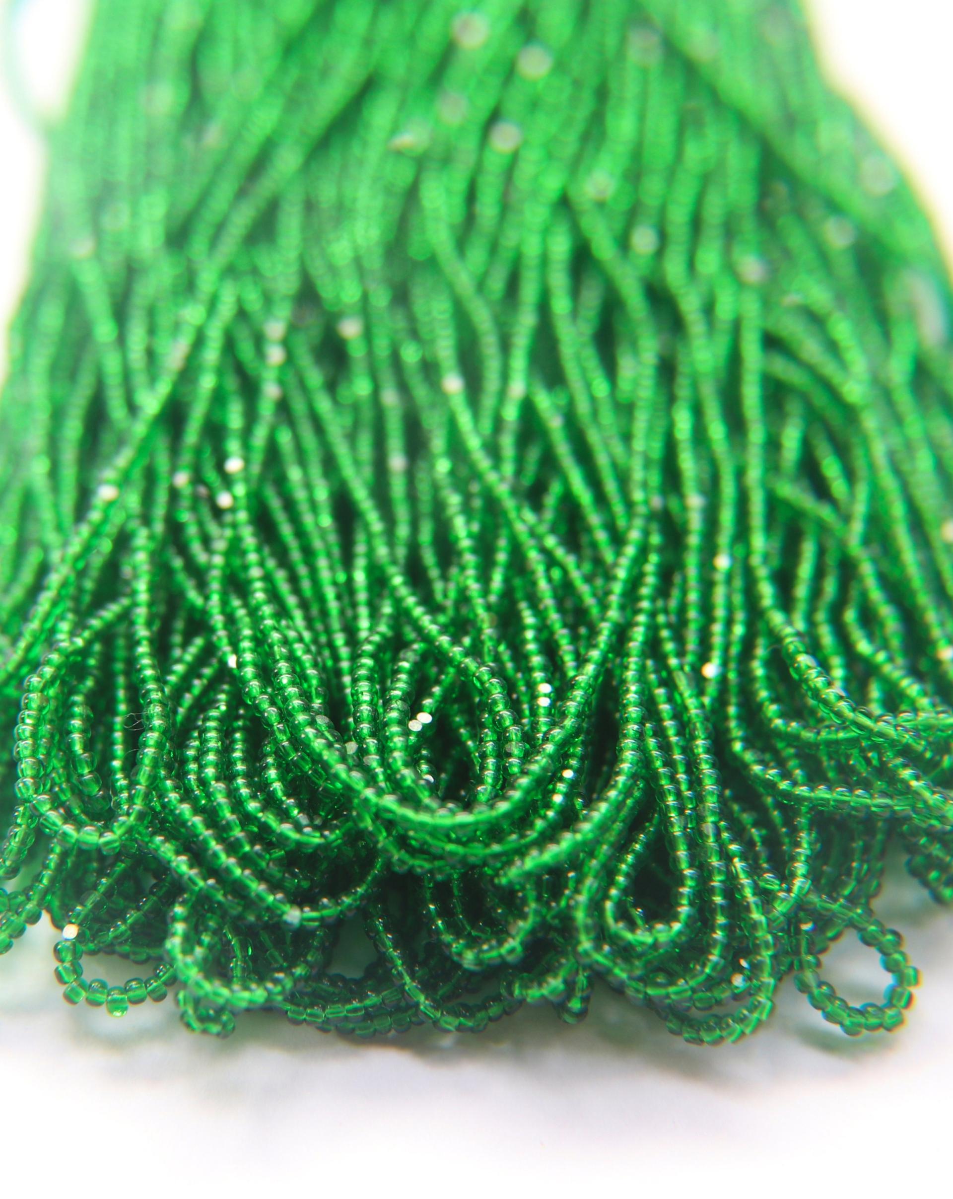 11/0 Hanks Charlotte Cut Beads 50100 Light Green (Transparent) 1/5/25/50/100 Hanks 2.0mm glass beads, jewelry supply, findings, craft supply