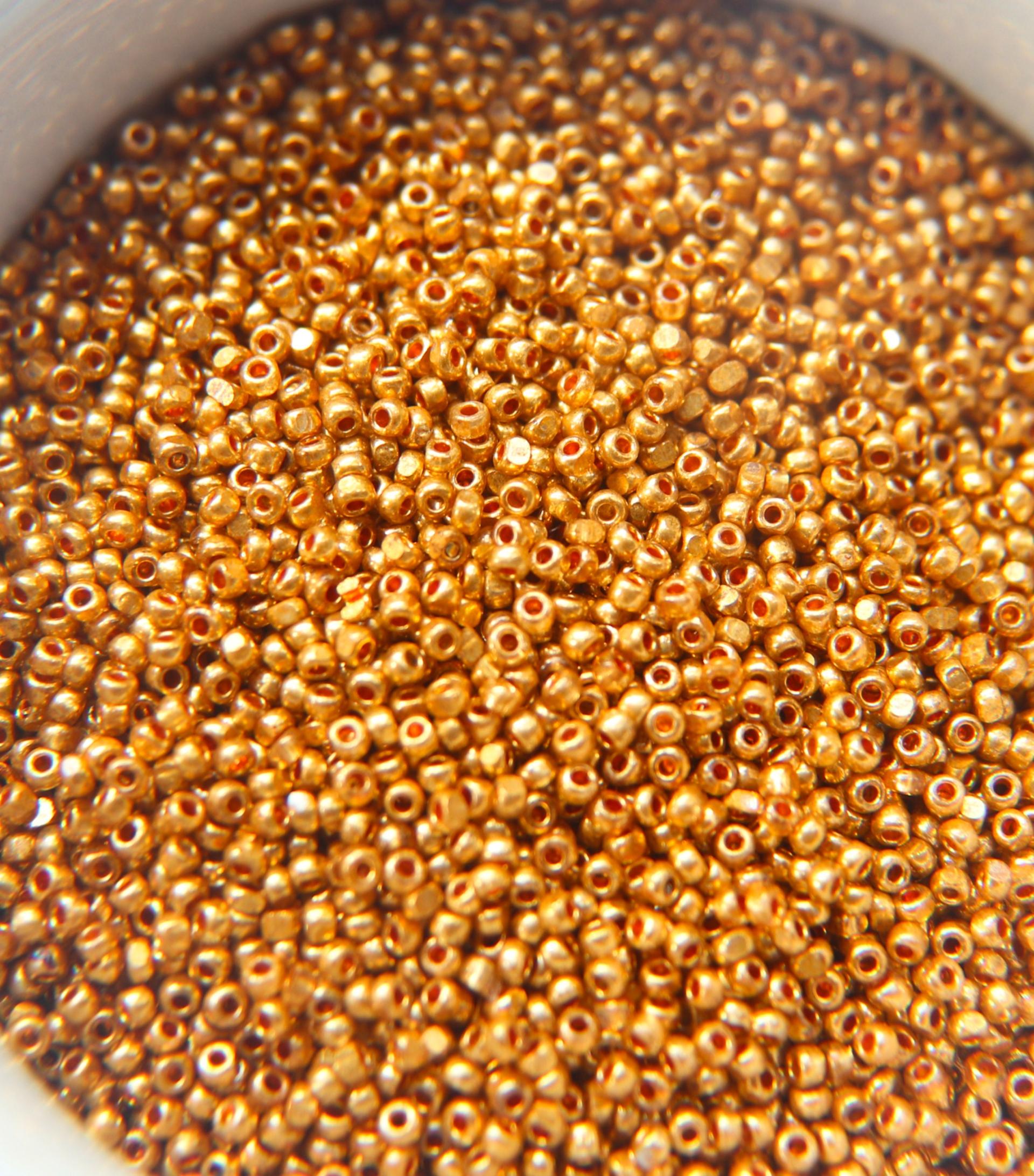11/0 Charlotte true Cut Charlotte Beads Metallic Dark Gold 10/20/50/250/500 Grams vintage beads, rare premium materials