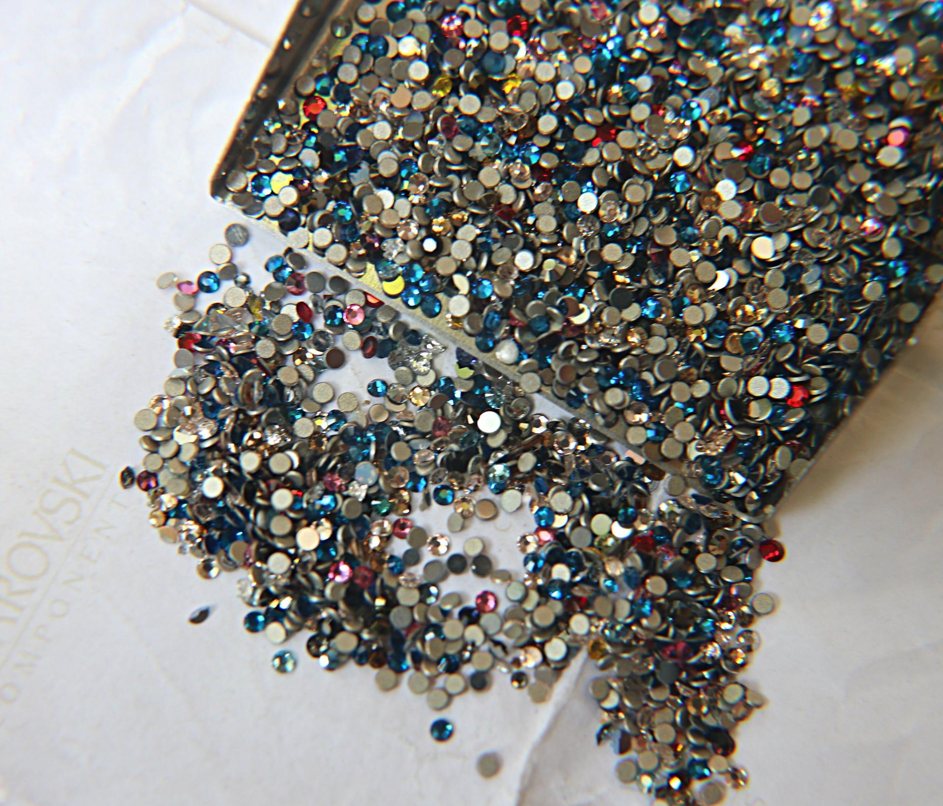 5/6SS Swarovski Flatbacks in Mix Colors Chaton Roses 2088 Made in Austria 72/144/720/1440 Pieces Nail art decoration, craft supplies