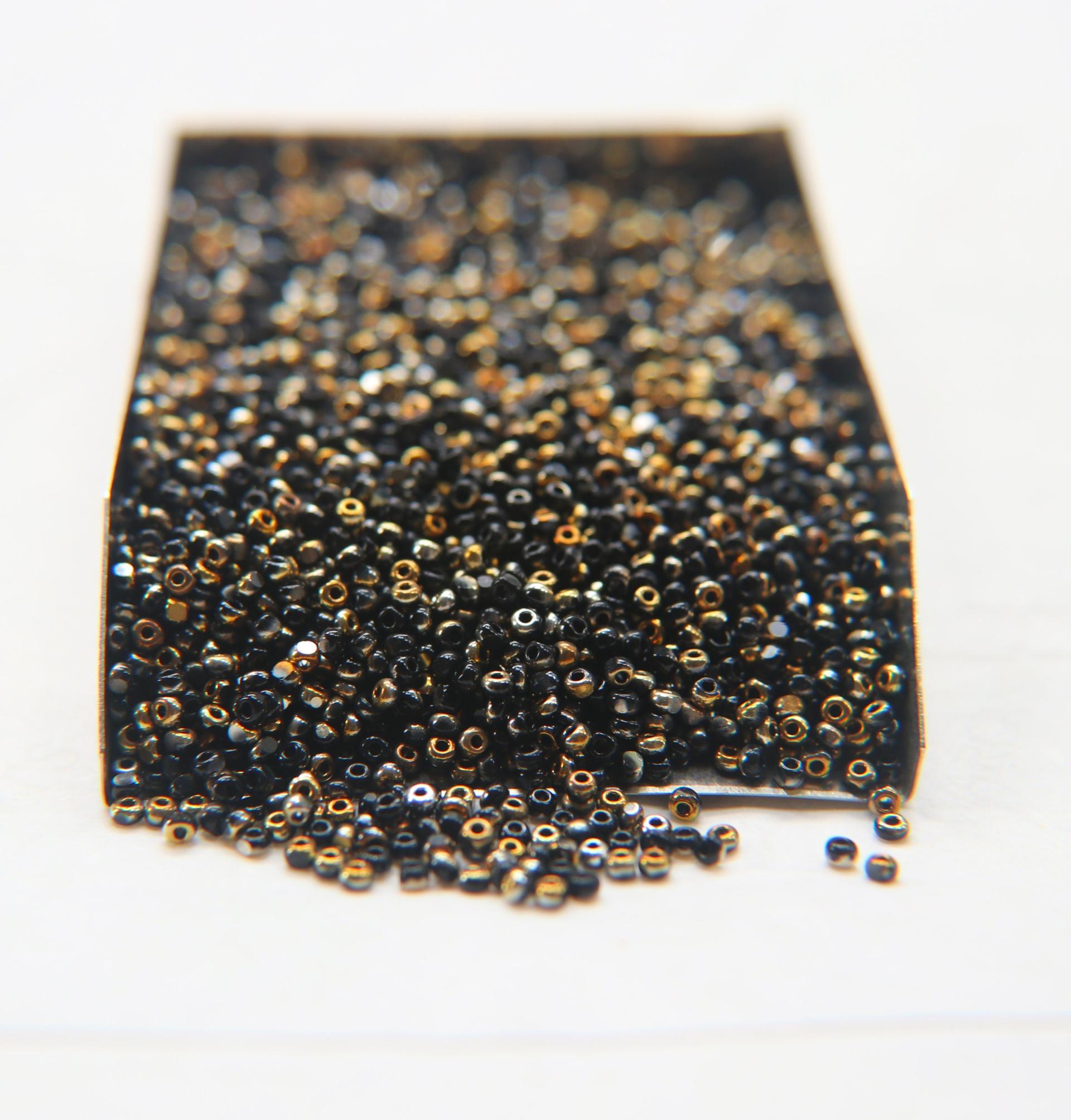11/0 Charlotte Cut Beads Patina Jet Black Bronze Gold 10/20/50/250/500 Grams PREMIUM MATERIALS