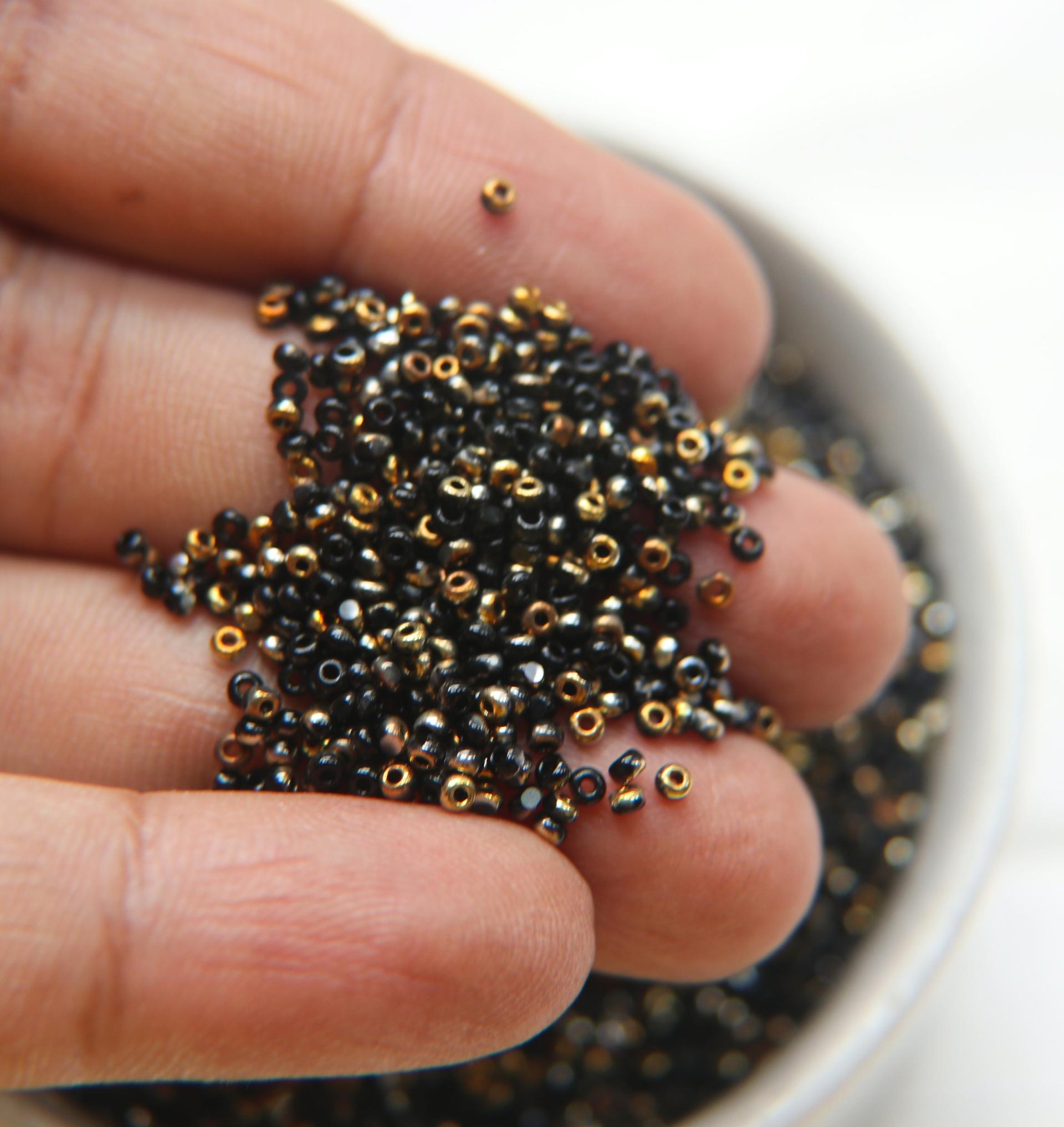 11/0 Charlotte Cut Beads Patina Jet Black Bronze Gold 10/20/50/250/500 Grams PREMIUM MATERIALS