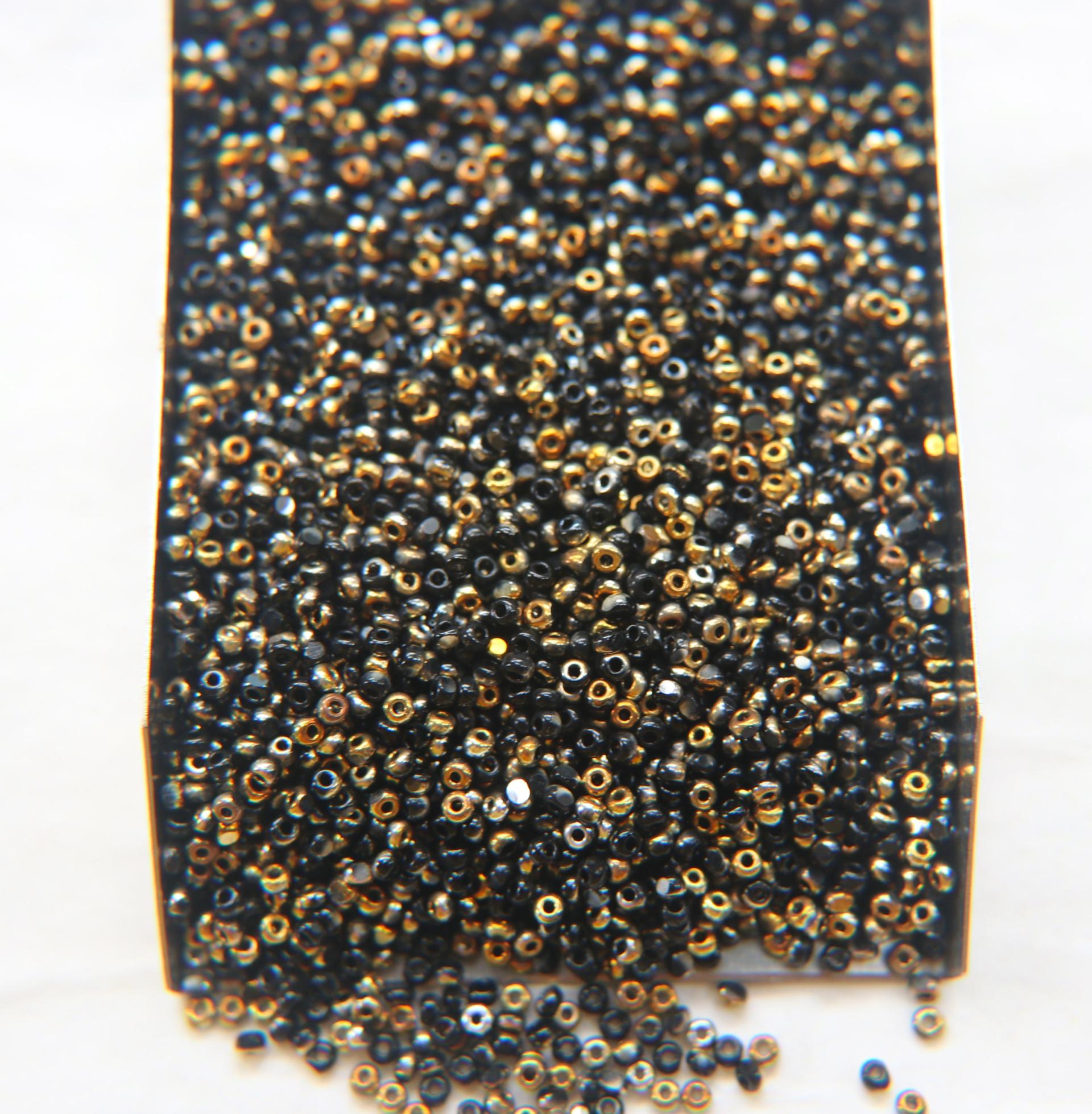 11/0 Charlotte Cut Beads Patina Jet Black Bronze Gold 10/20/50/250/500 Grams PREMIUM MATERIALS