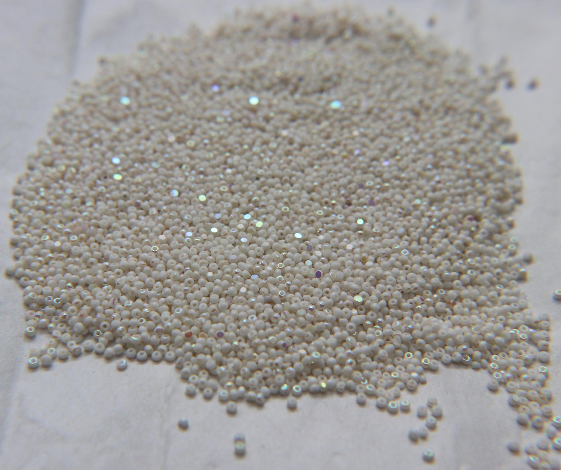 13/0 Charlotte Cut Beads Patina Chalk White Aurore Boreale 10/20/50/250/500 Grams PREMIUM MATERIALS