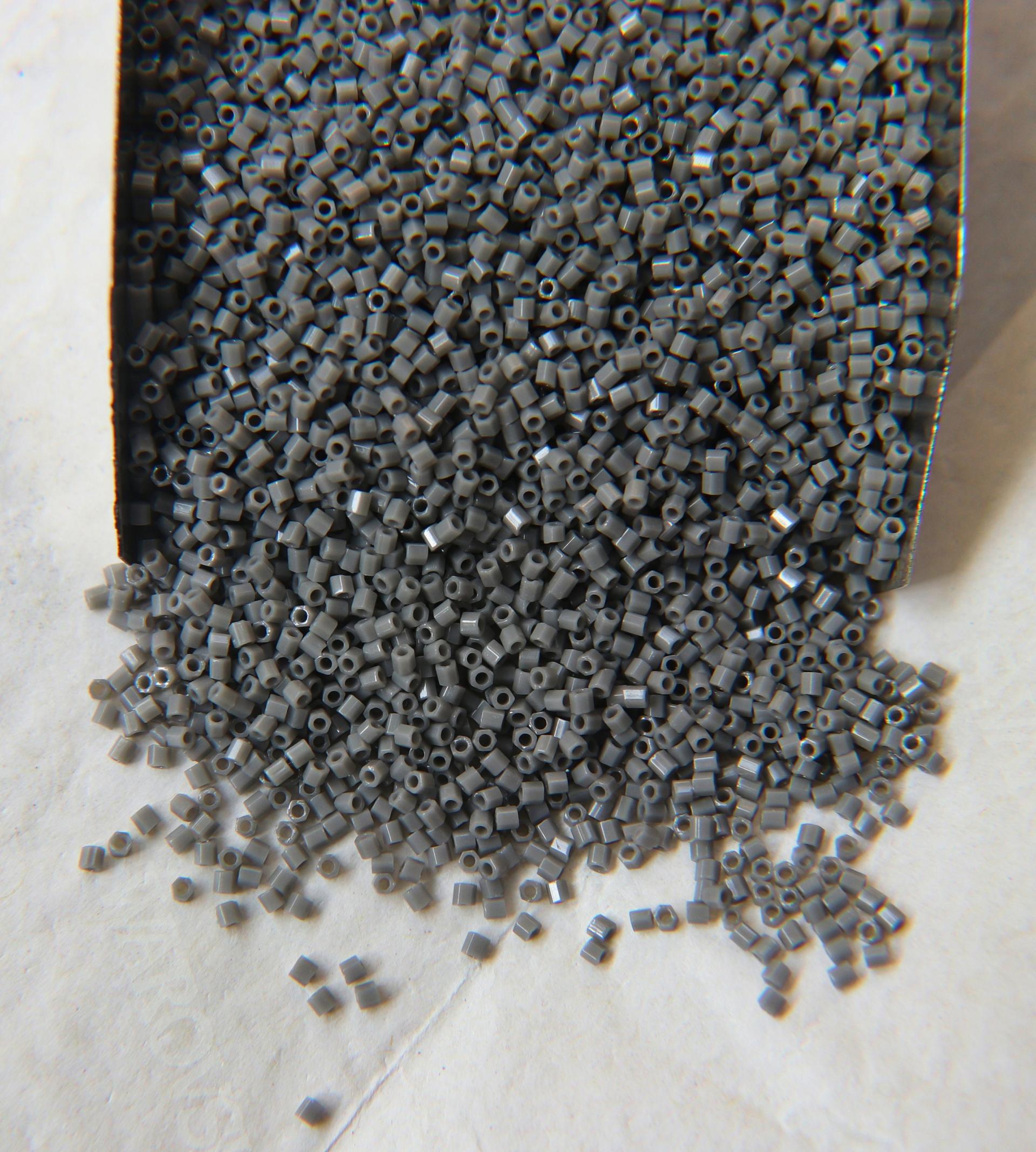 15/0 MIYUKI Hex Falcon Gray Opaque Japanese Beads 10/20/50/100 Grams embroidery materials Jewelry making beads, vintage beads, premium