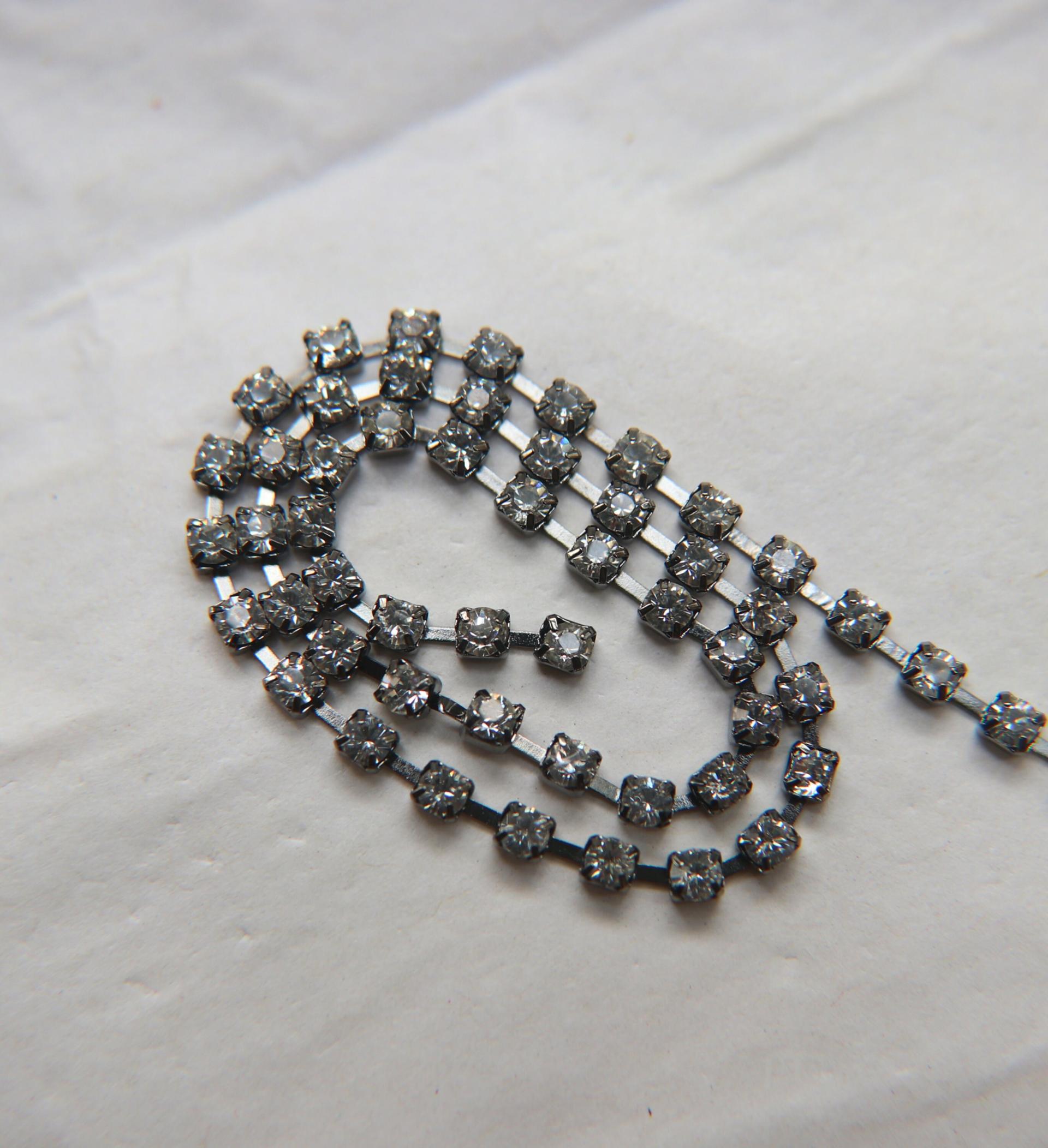 10/12 SS Swarovski Cup Chain in Crystal Xillion 3mm Made in Austria 0.5/1/2/5 Meters strass chains embroidery materials, wedding decorations
