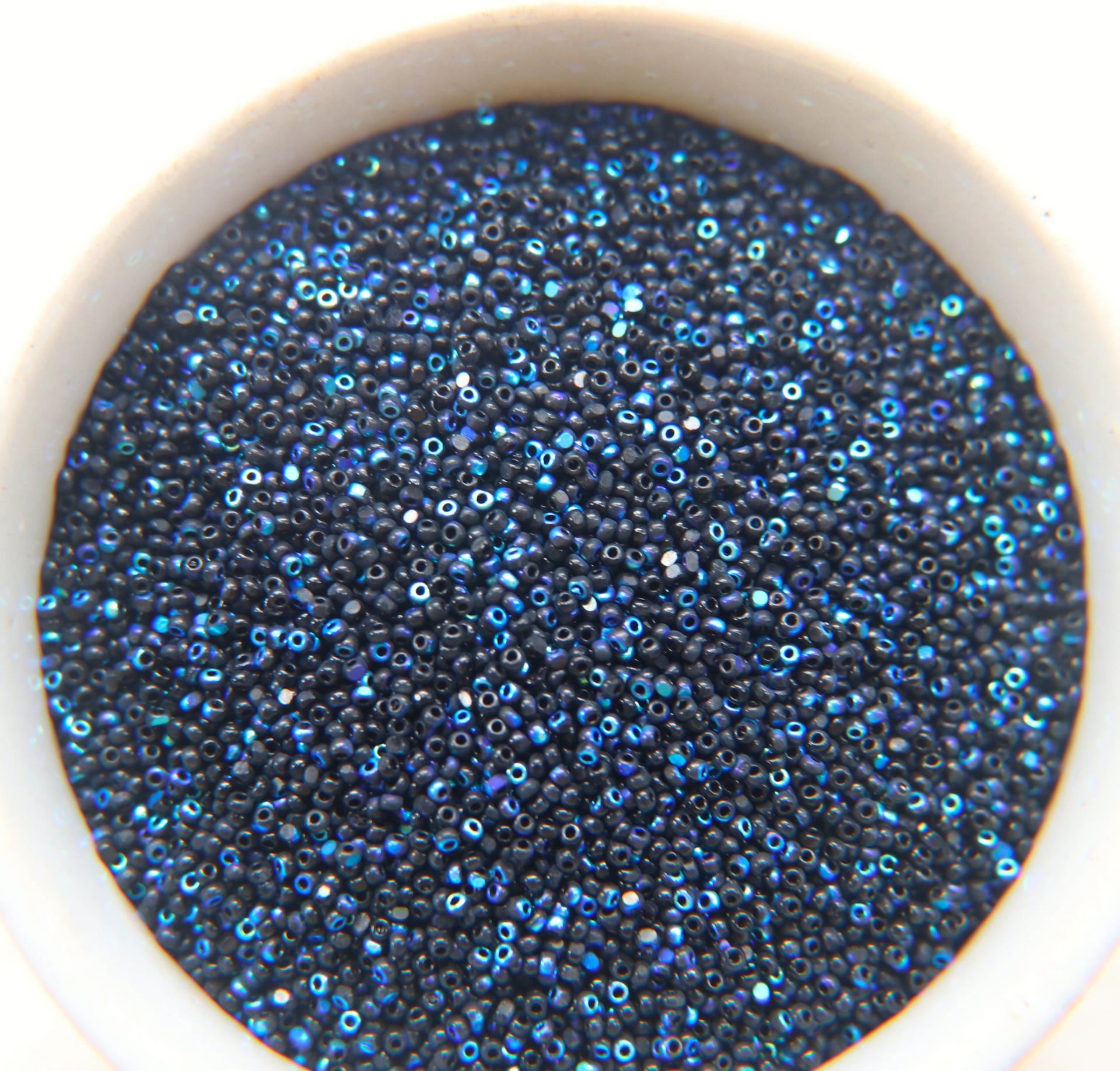 11/0 Charlotte Cut Beads Patina Jet Black Aurore Boreale 10/20/50/250/500 Grams PREMIUM MATERIALS