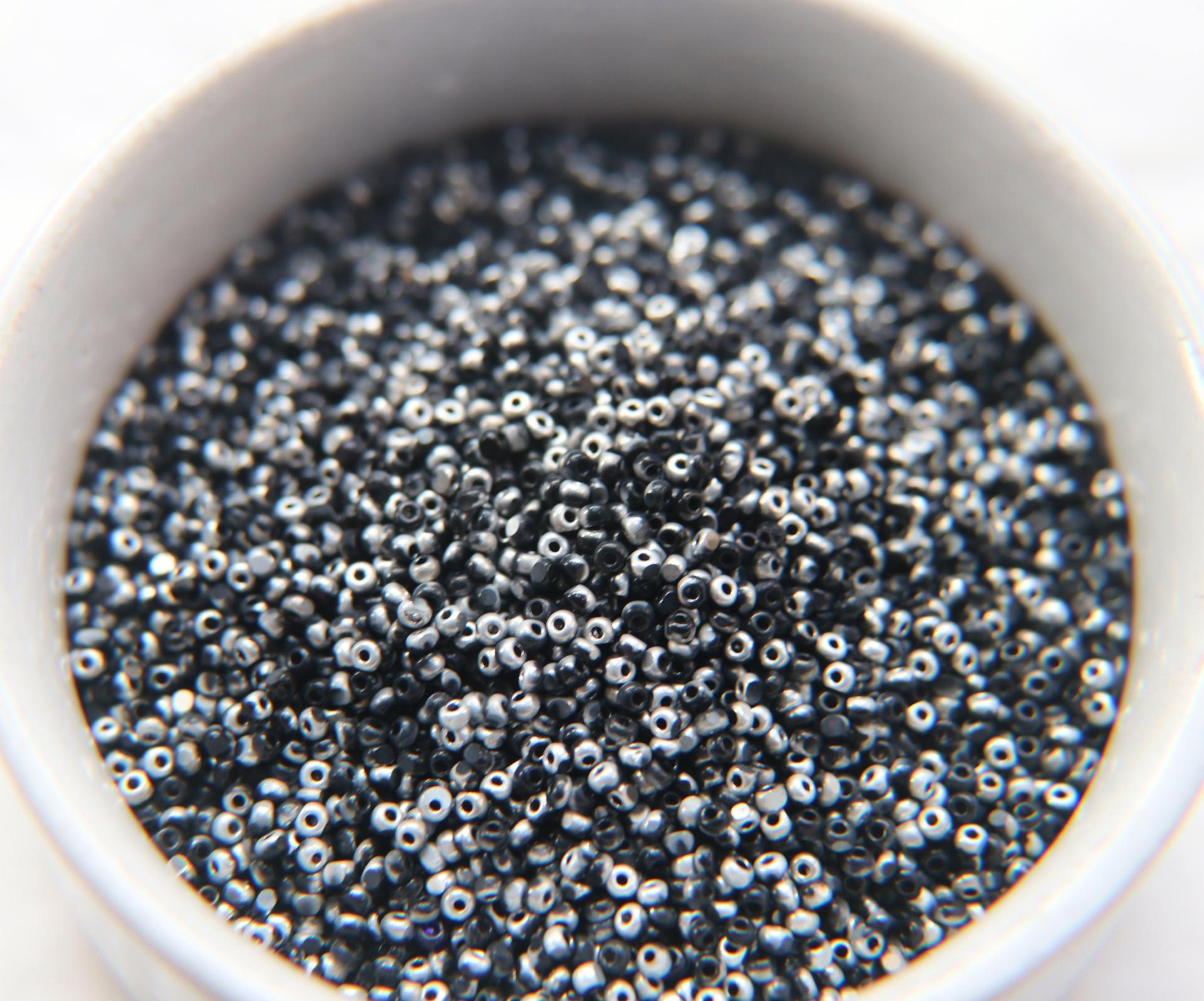 11/0 Charlotte Cut Beads Patina Black Silver 10/20/50/250/500 Grams 2.0mm PREMIUM SEED beads, jewelry supply, findings