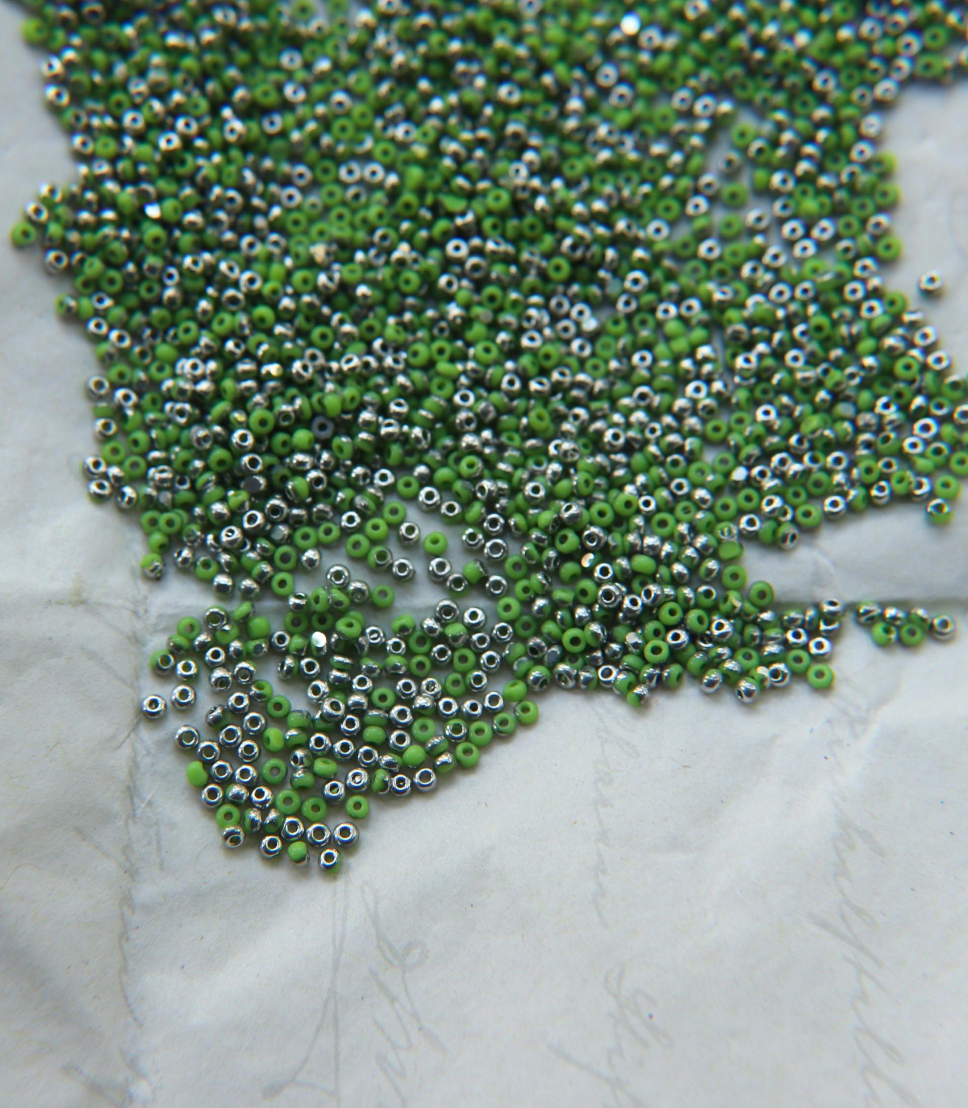 13/0 Charlotte Cut Beads Patina Opaque Peridot Silver 5/10/20/50/250/500 Grams glass beads, jewelry supply, findings, craft supply,vintage
