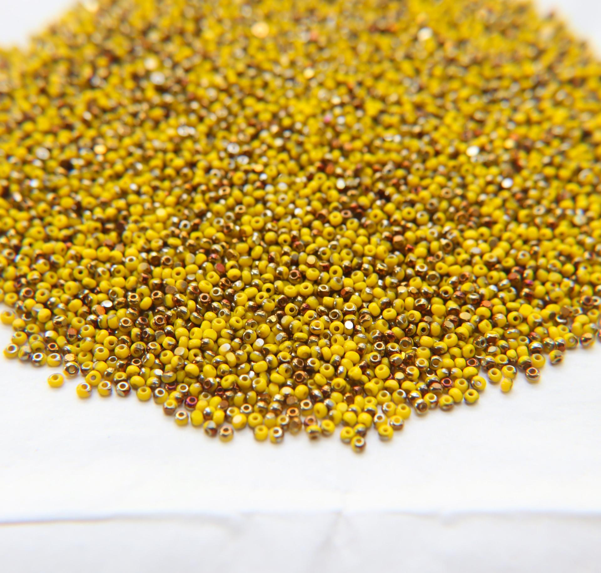 11/0 Charlotte Cut Beads Patina Opaque Yellow Bronze Gold 10/20/50/250/500 Grams PREMIUM MATERIALS