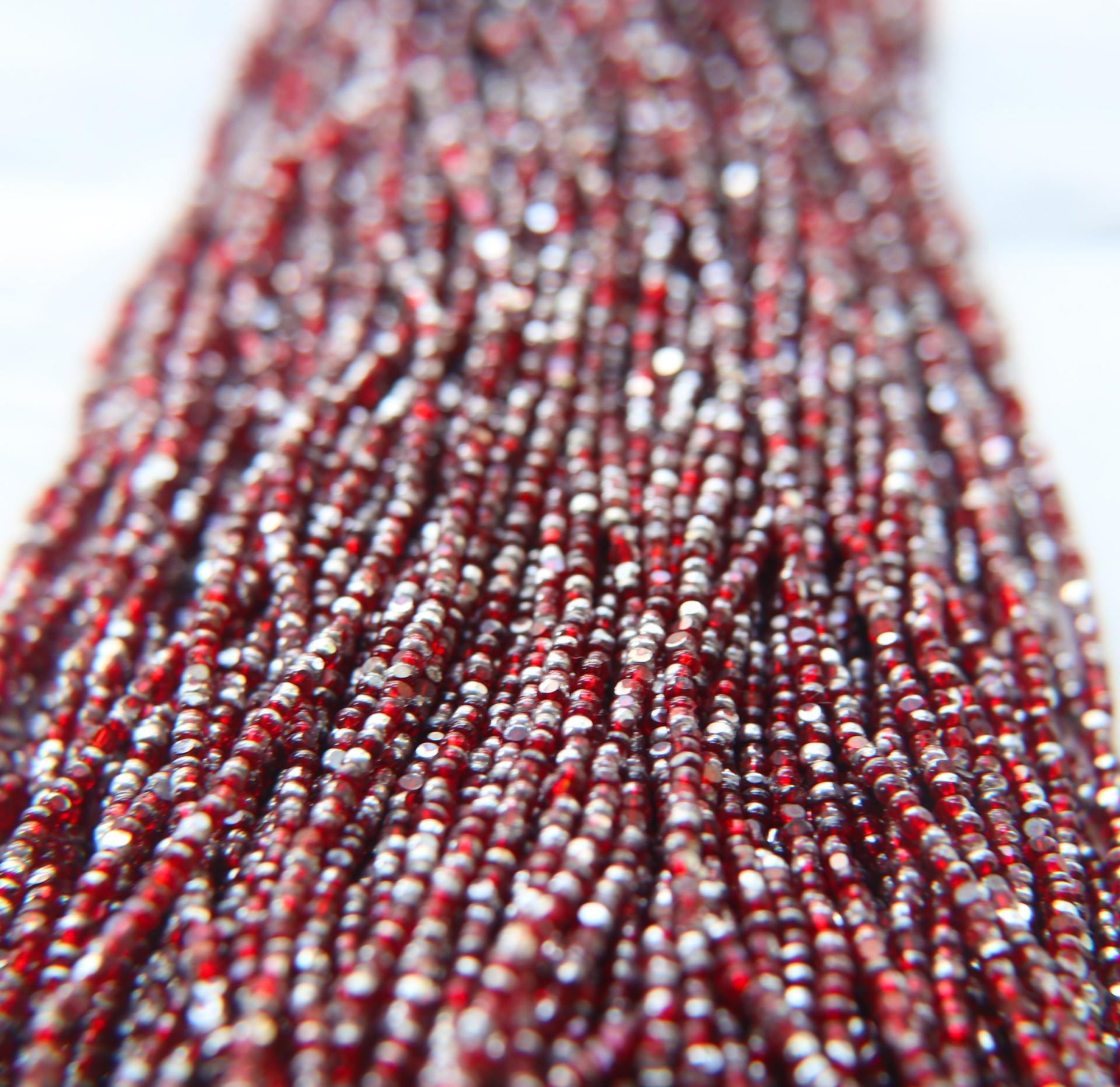 11/0 Hanks Charlotte Cut Beads Patina Transparent Light Siam Silver 1/5/25/50/100 Hanks PREMIUM SEED BEADS