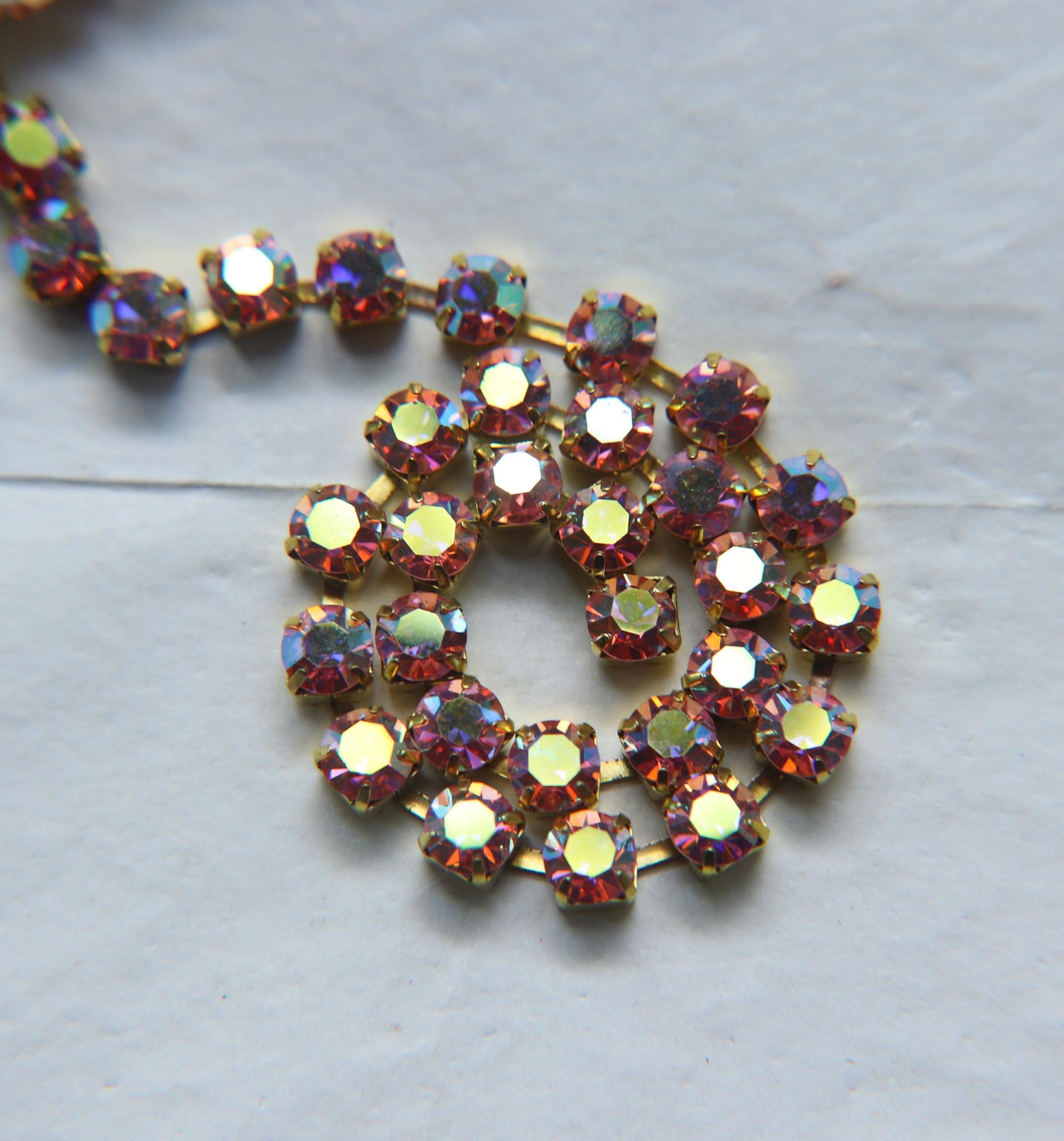 28ss Swarovski Rhinestone Chain in Aurore Boreale 7 COLORS (6mm) 0.5/1/2/5 Meters Brass Settings Bridal Supplies|Jewelry Making, wedding
