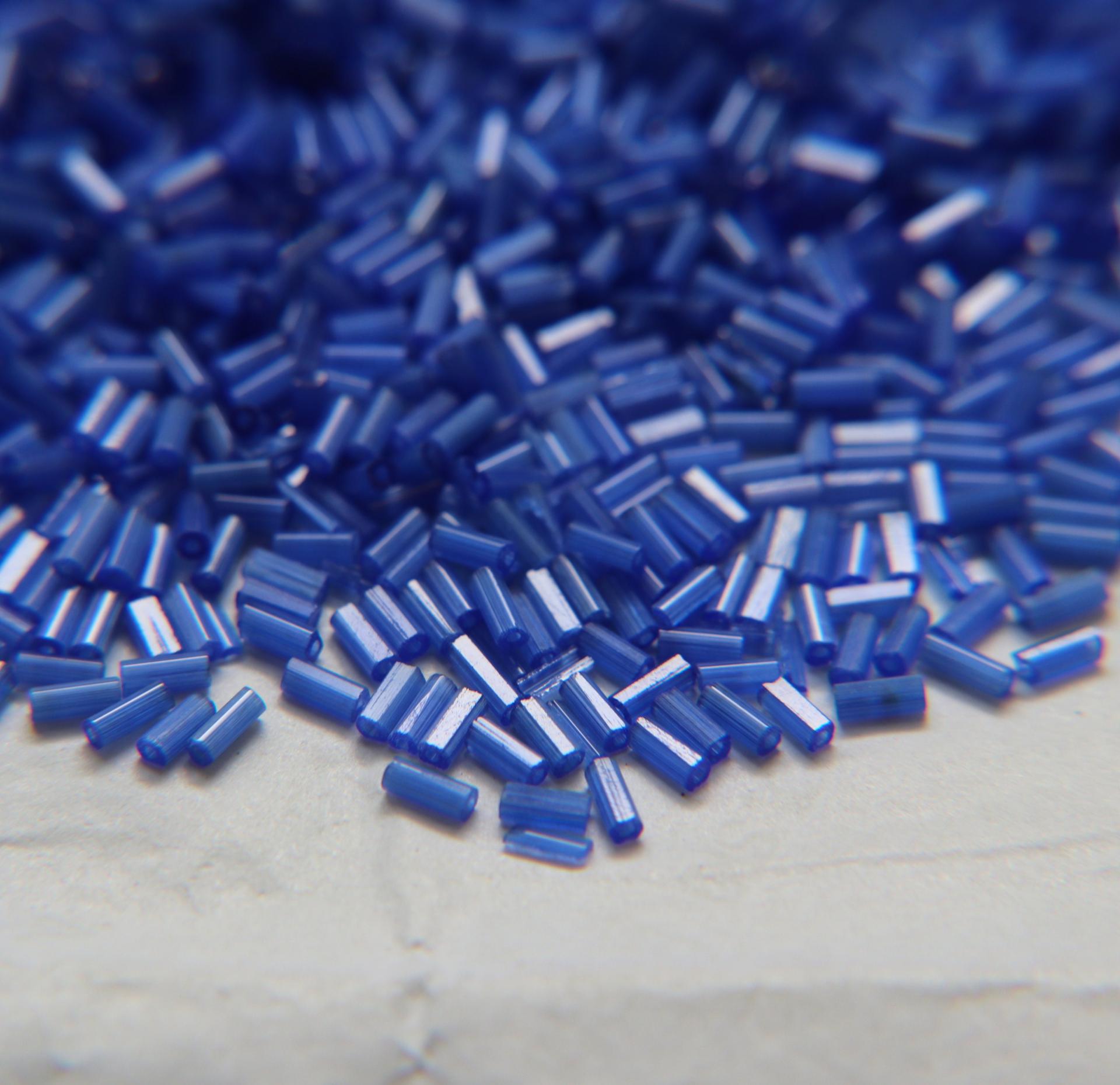 True Cuts Size 2 (2x4mm) Bugle Beads 5/10/20/50/250/500 Grams Sapphire Preciosa Ornella loose tube beads, embroidery materials, vintage