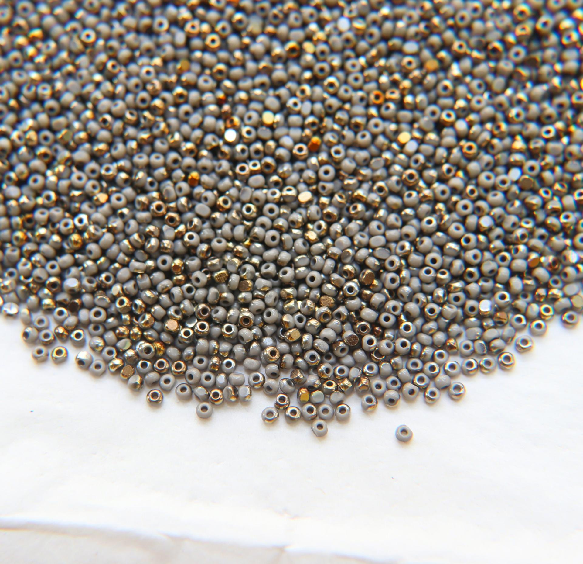 11/0 Charlotte Cut Beads Patina Opaque Grey Bronze Gold 10/20/50/250/500 Grams PREMIUM MATERIALS