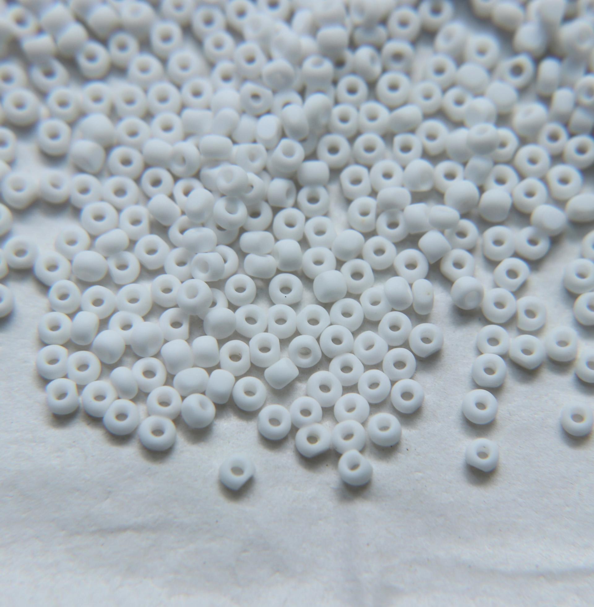 8/0 Charlotte Cut Beads Matt Chalk White 10/20/50/250/500 Grams frosted glass beads, jewelry supply, vintage findings, craft supply