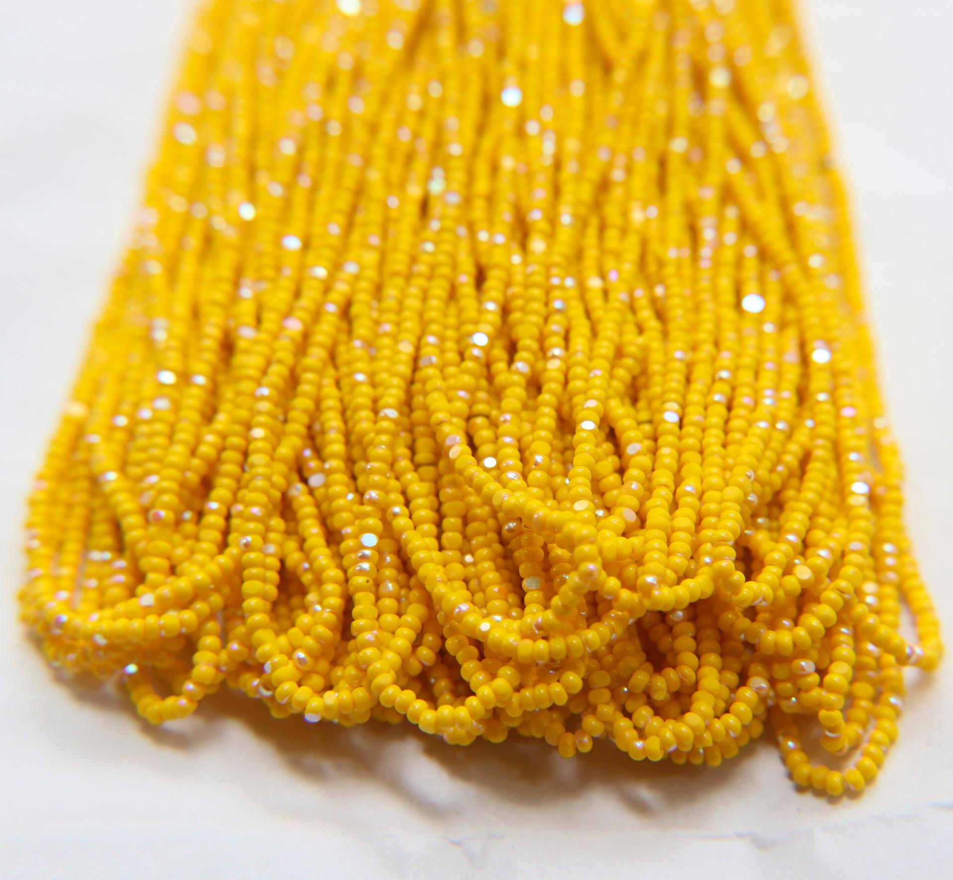 11/0 Hanks Charlotte true Cut Beads Patina Opaque Yellow Aurore Boreale 1/5/25/50/100 Hanks PREMIUM SEED Beads, NATIVE supplies