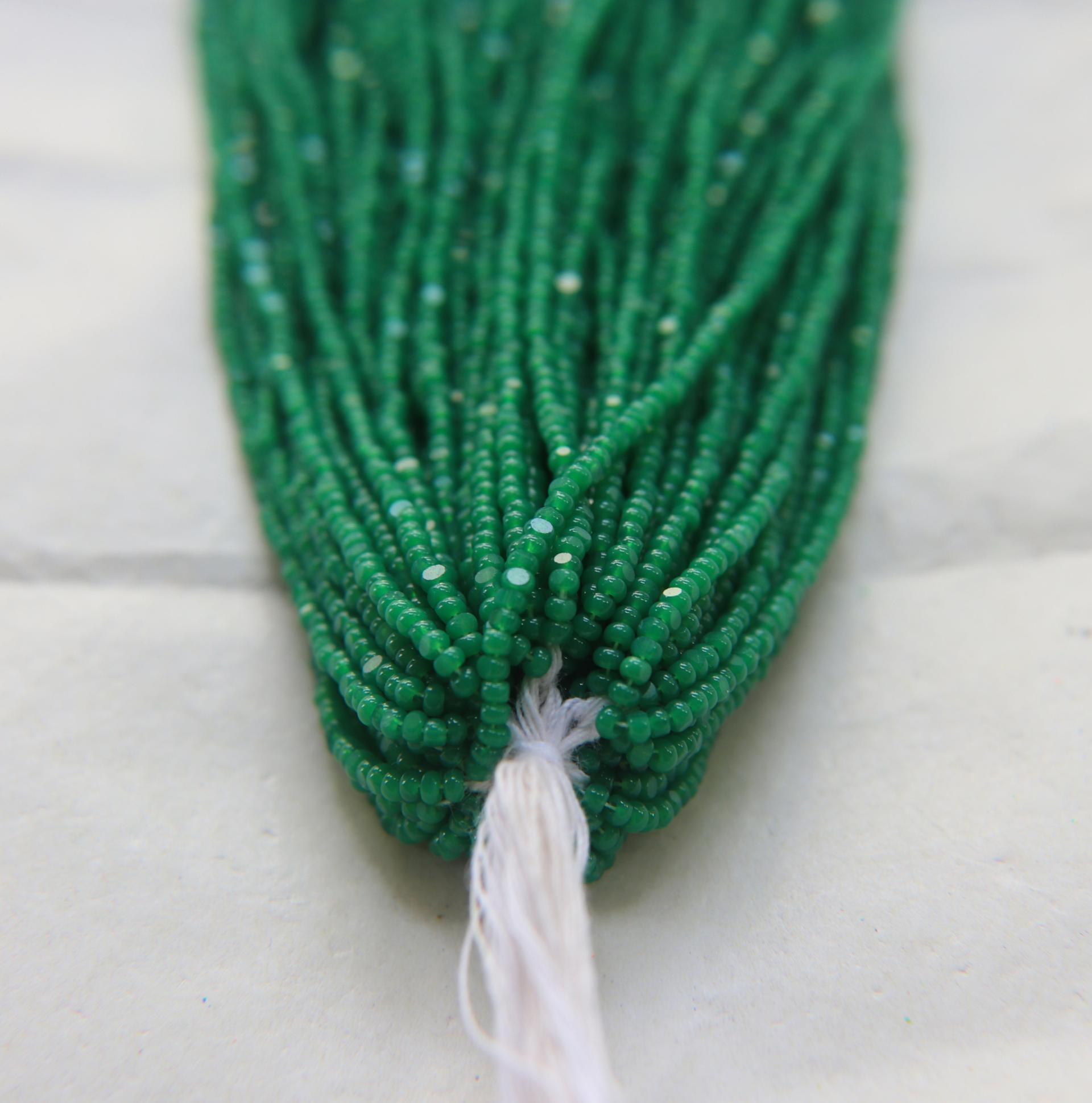 11/0 Hanks Charlotte Cut Beads Opal Green 1/5/25/50/100 Hanks 2.0mm jewellery rare glass beads, jewelry supply, findings, Native supply