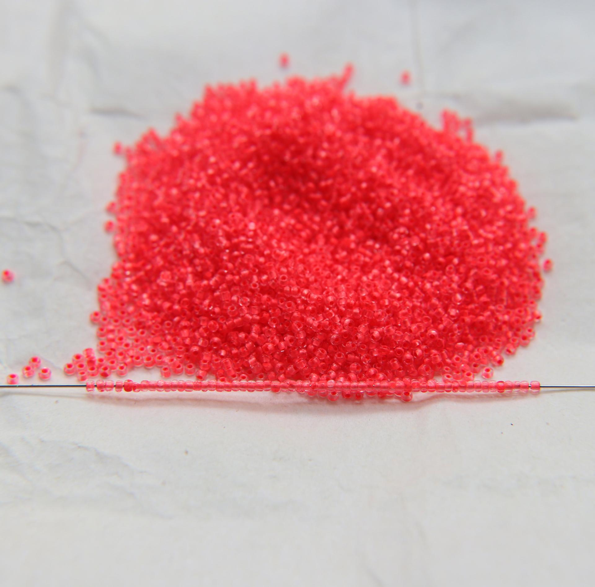 13/0 Charlotte Cut Beads in Neon Linings (14 Colors) 5/10/20/50/250/500 Grams PREMIUM SEED BEADS