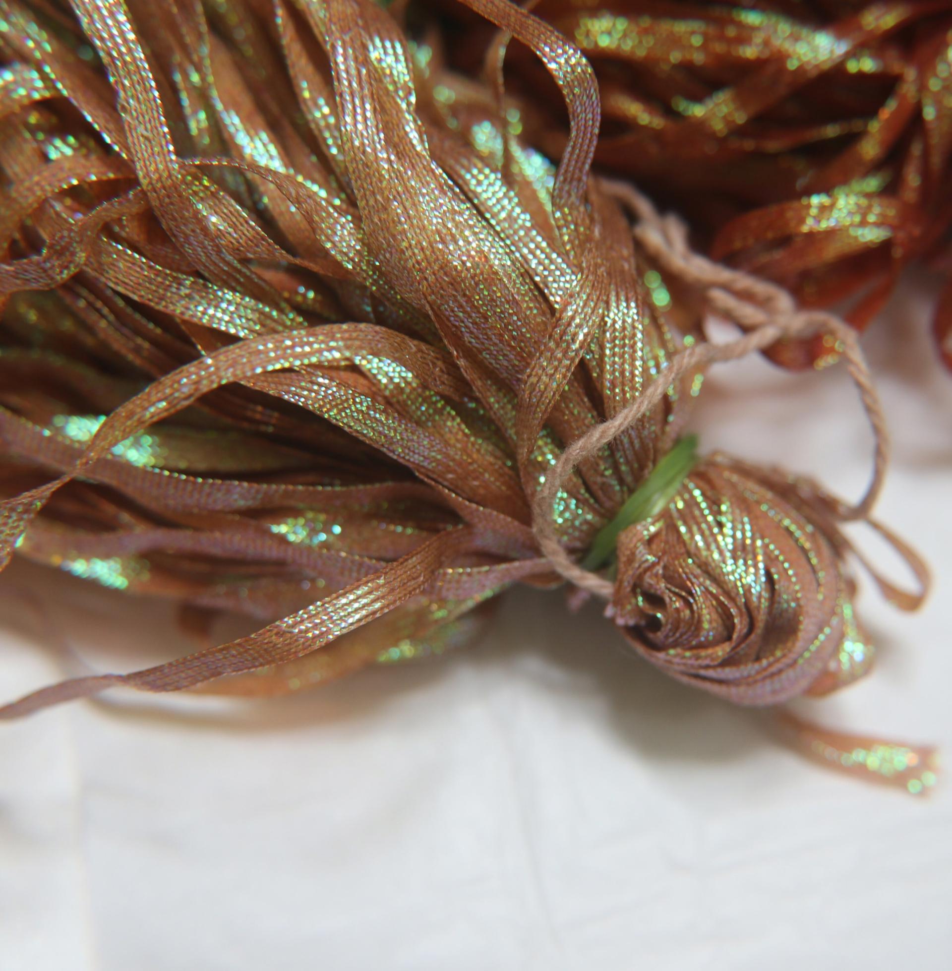Unique Shiny Iridescent Cord String Thread Trim Jewelry Vintage Iridescent lace for wedding dresses Gift wraping & fancy item
