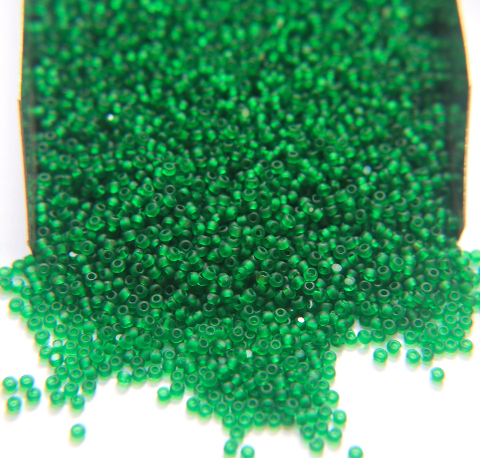 11/0 Charlotte true Cuts Beads Matt Forest Green 10/20/50/250/500 PREMIUM SEED Beads, vintage supplies, Native beads supply